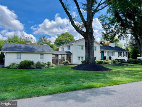 Photo of 193 Dover Road, WARRENTON, VA 20186 (MLS # VAFQ2023448)