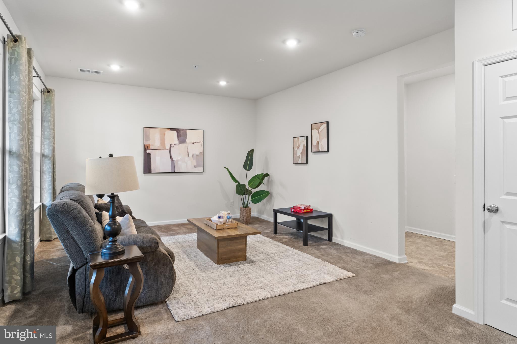WARMINSTER HGTS - Residential