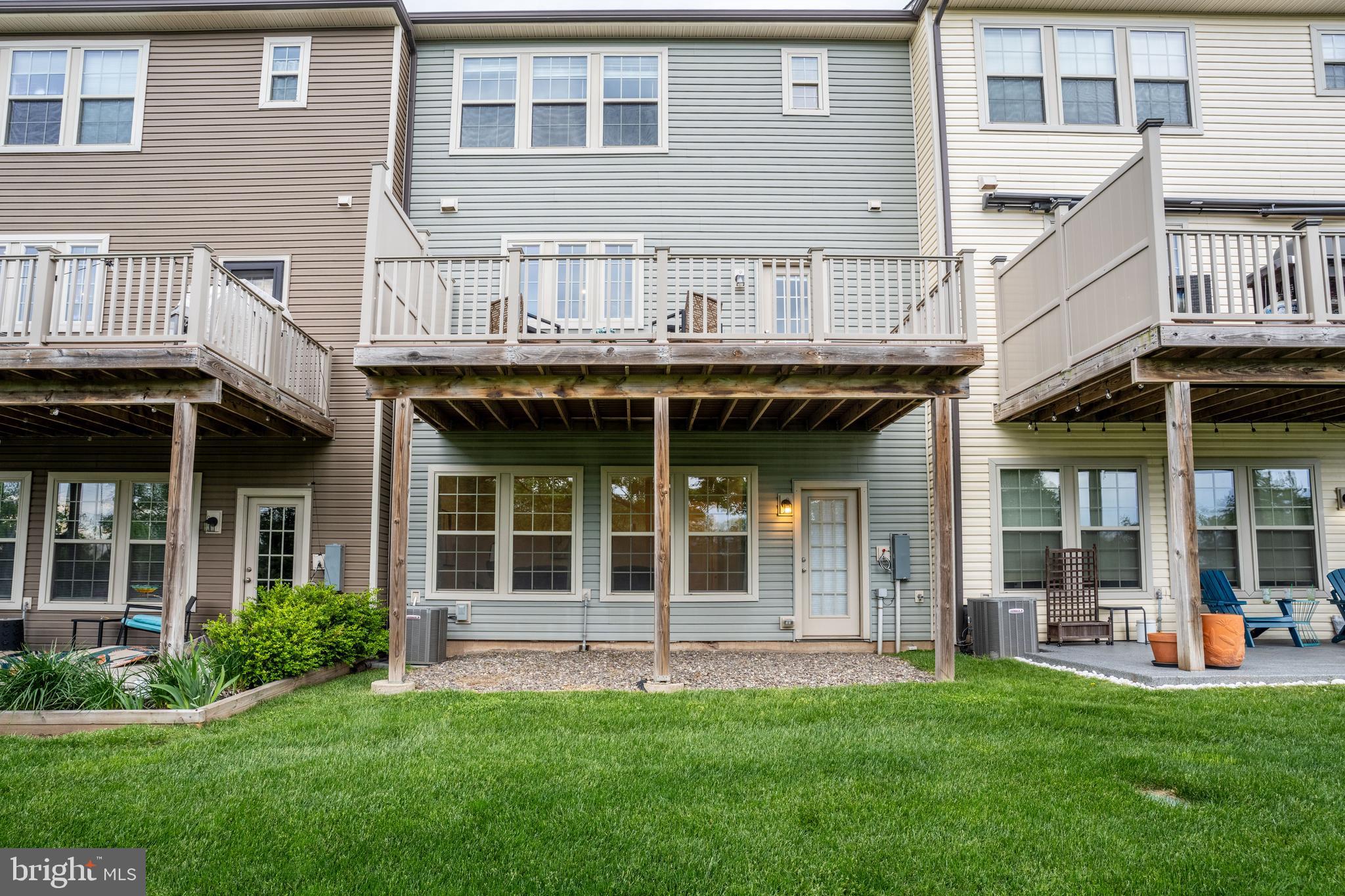 WARMINSTER HGTS - Residential