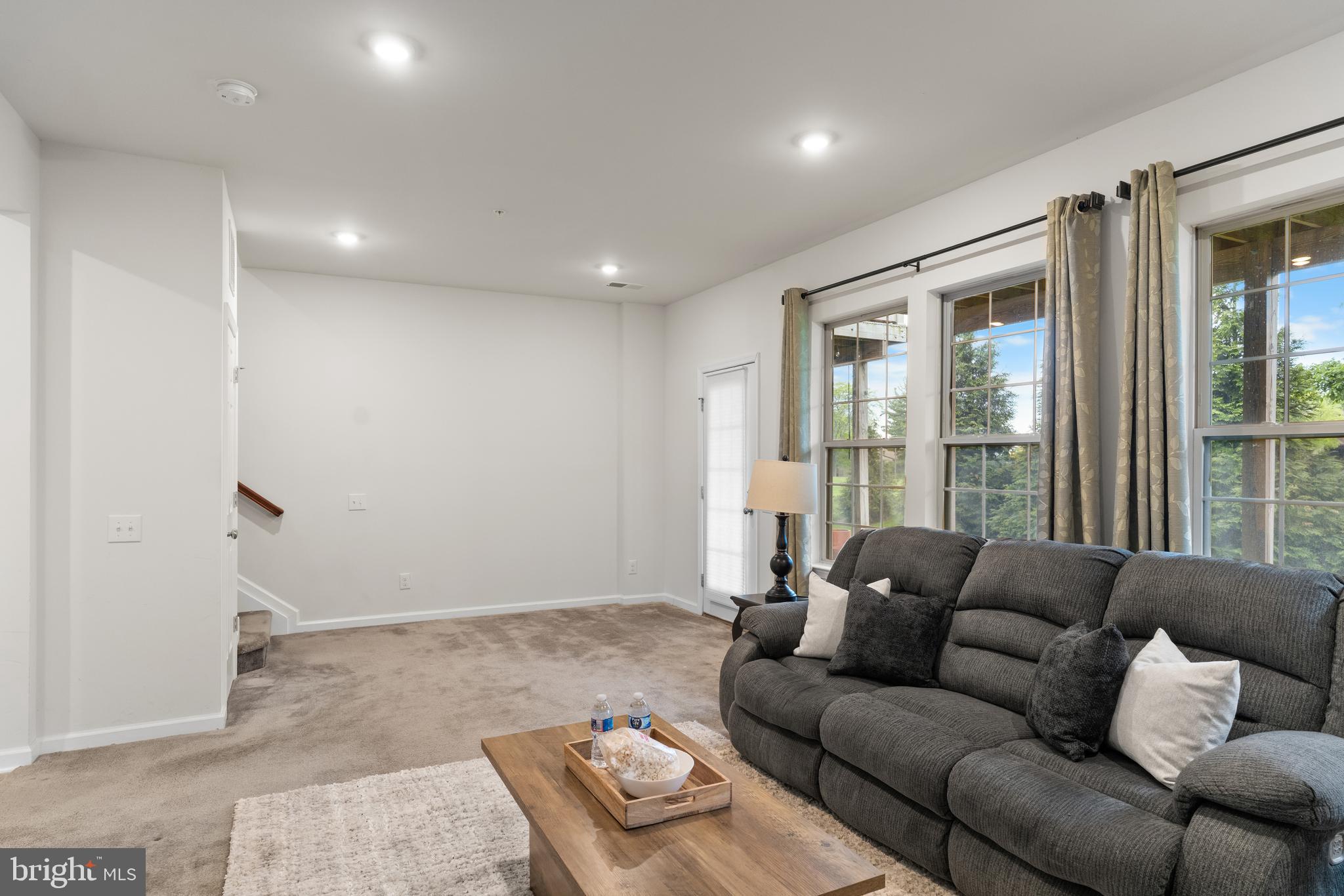 WARMINSTER HGTS - Residential