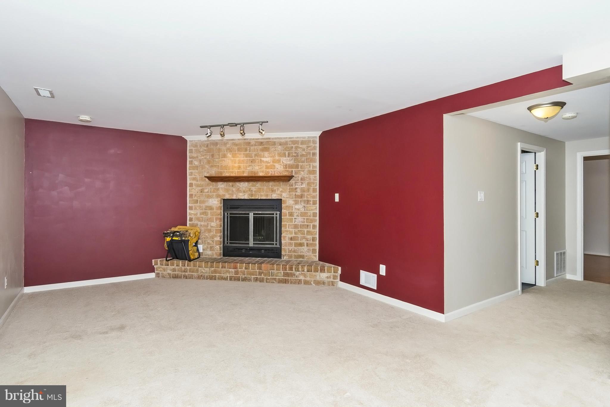 VILLAGE OF KINGS CONTRIVANCE - Residential