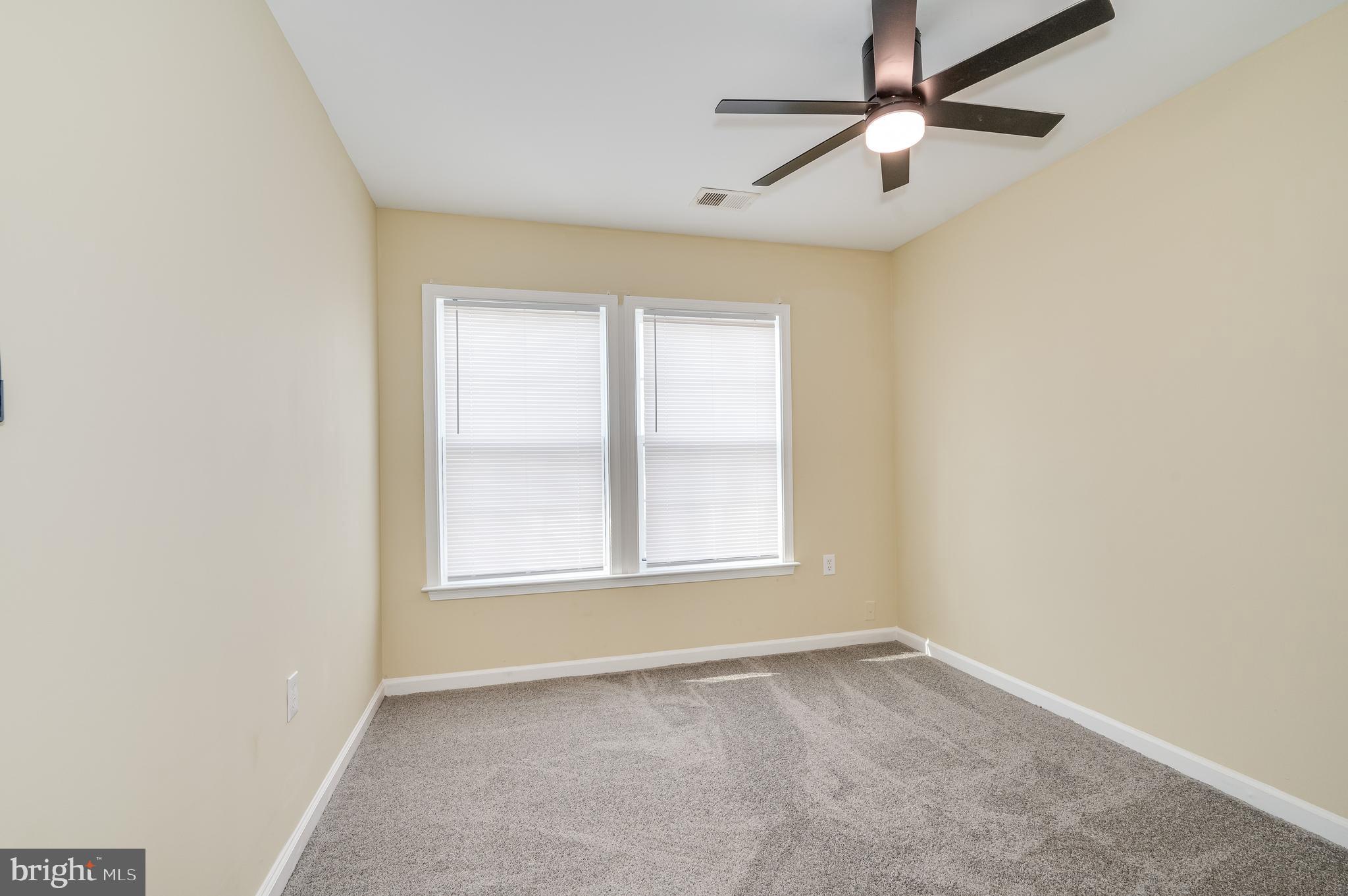 MANOR PARK - Residential