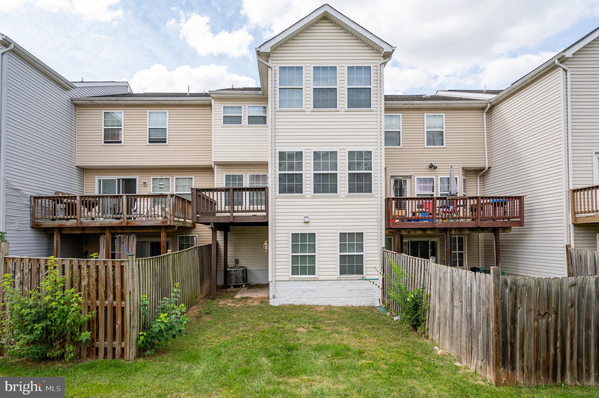 MANOR PARK - Residential