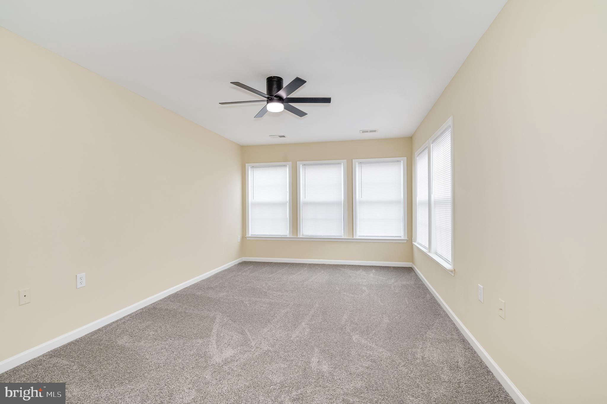 MANOR PARK - Residential