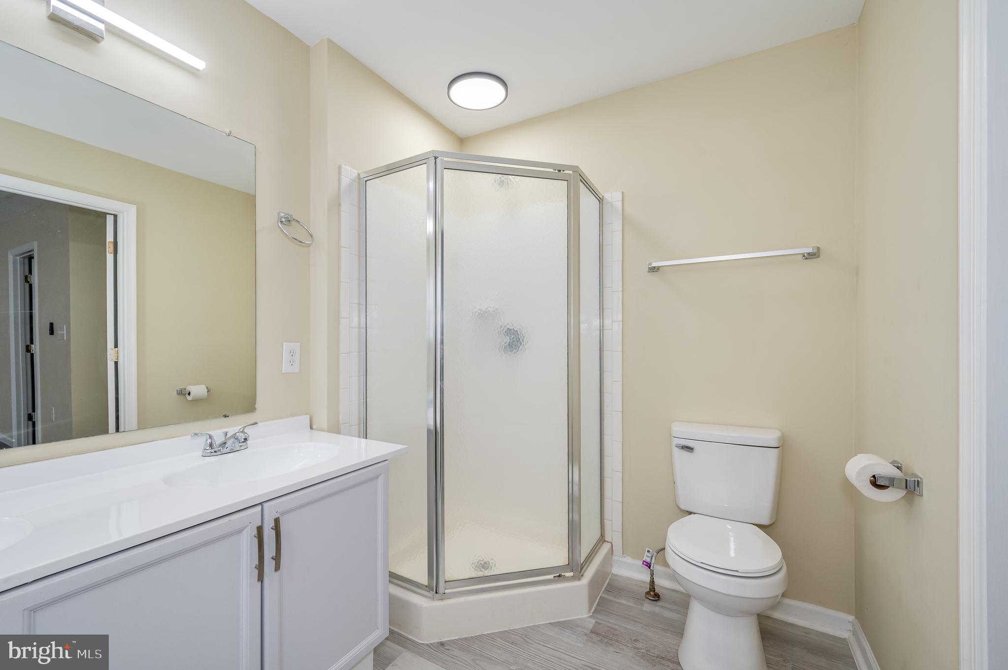 MANOR PARK - Residential