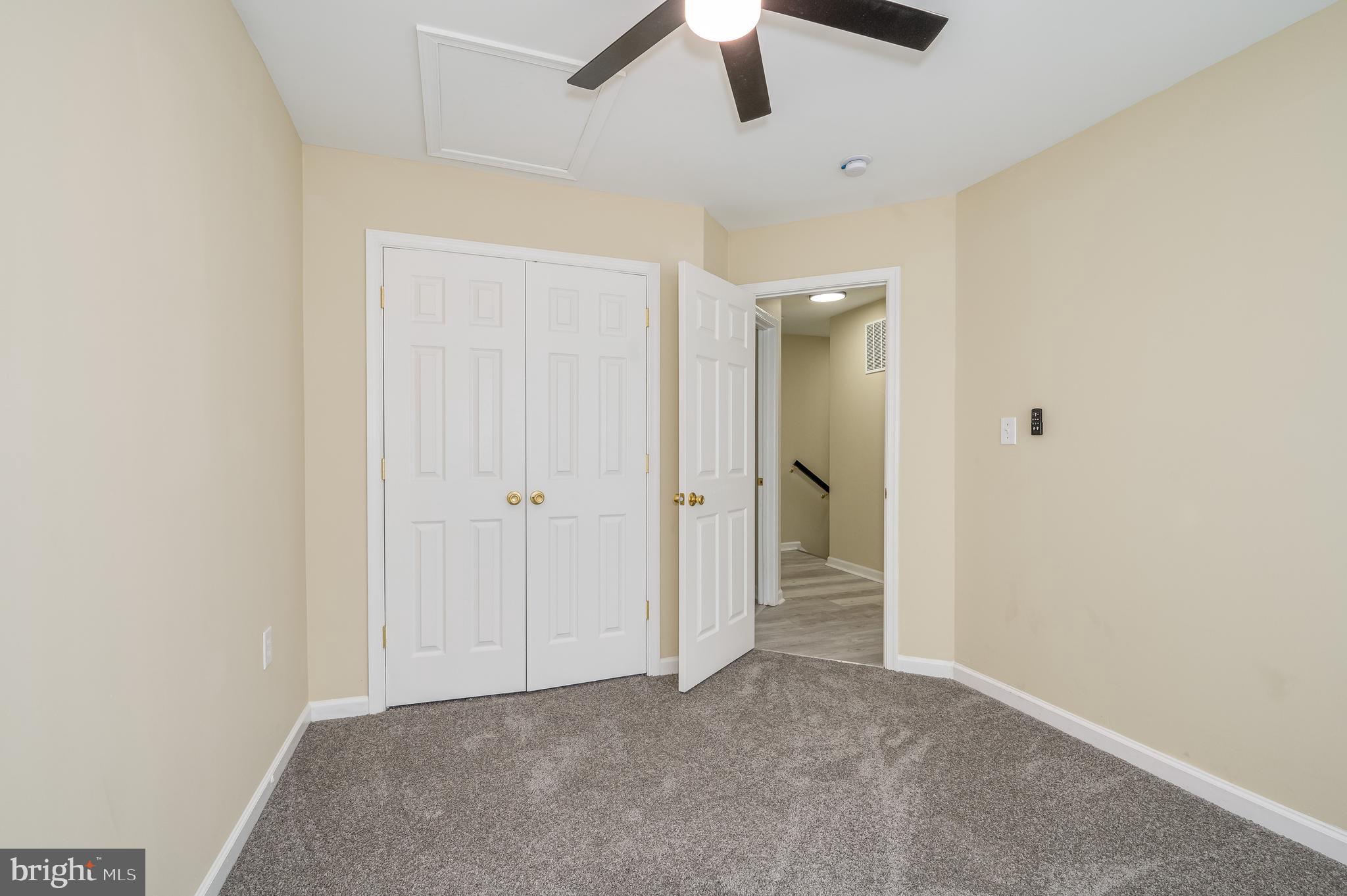 MANOR PARK - Residential