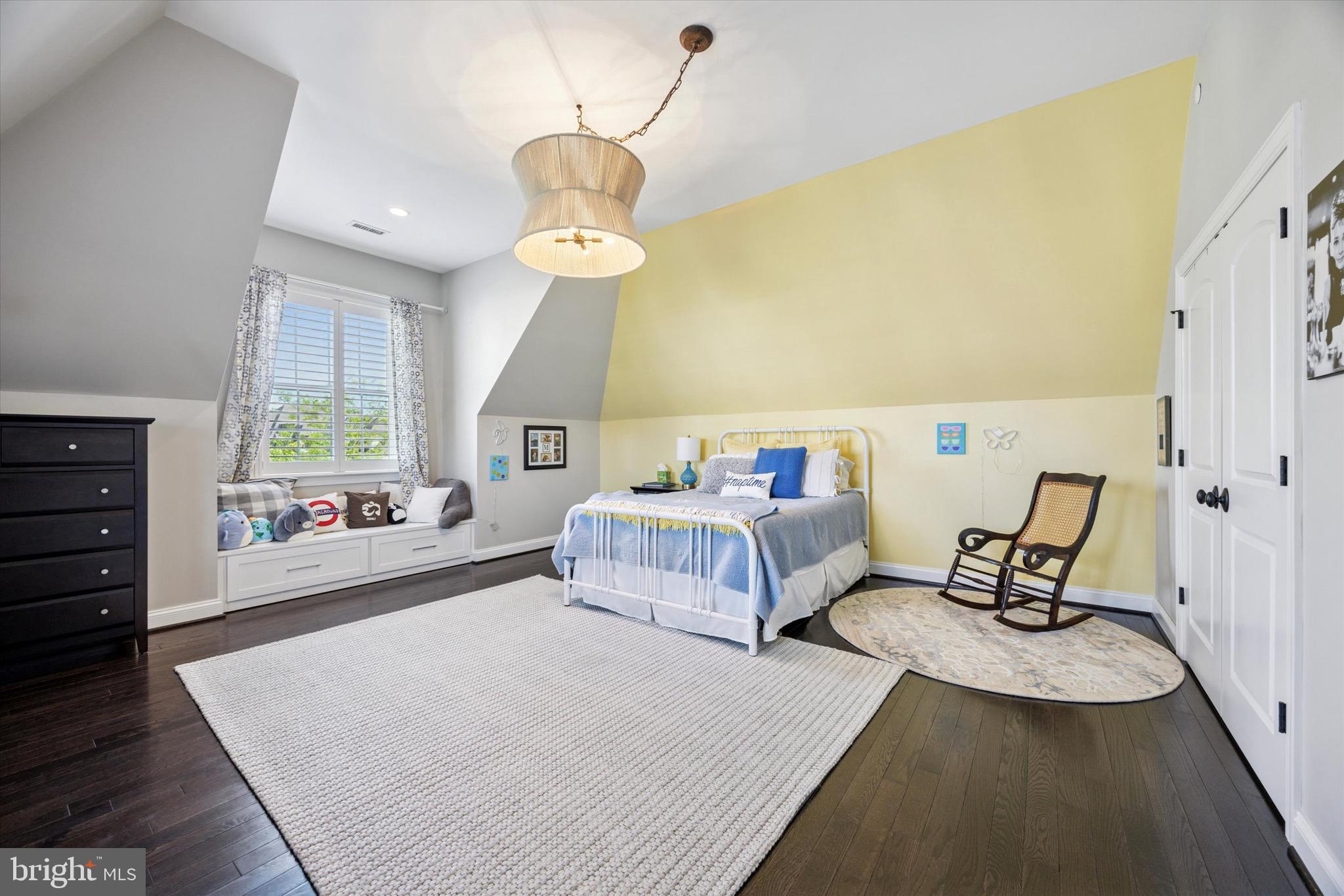 RESERVE AT CREEKSIDE - Residential