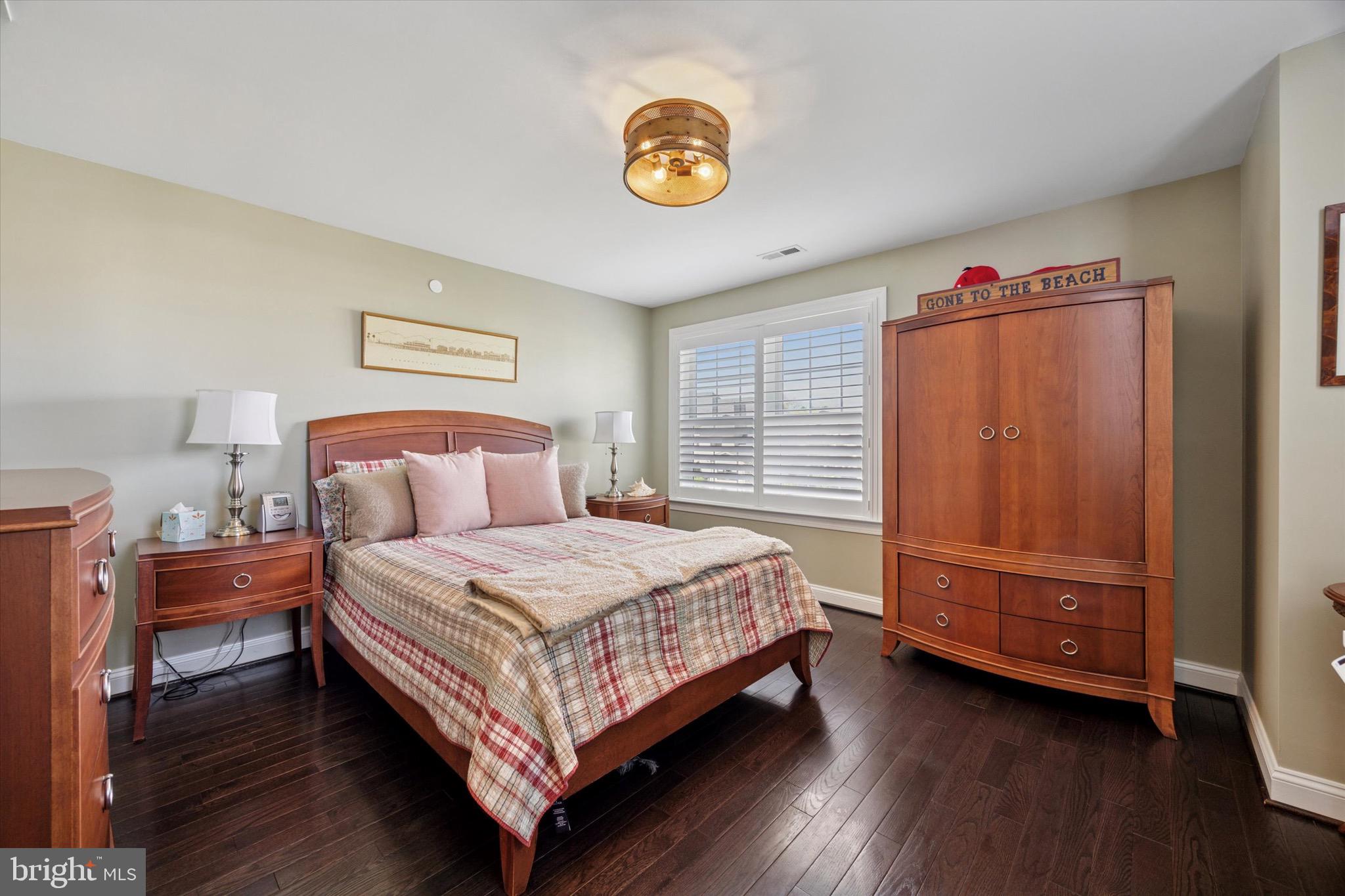 RESERVE AT CREEKSIDE - Residential