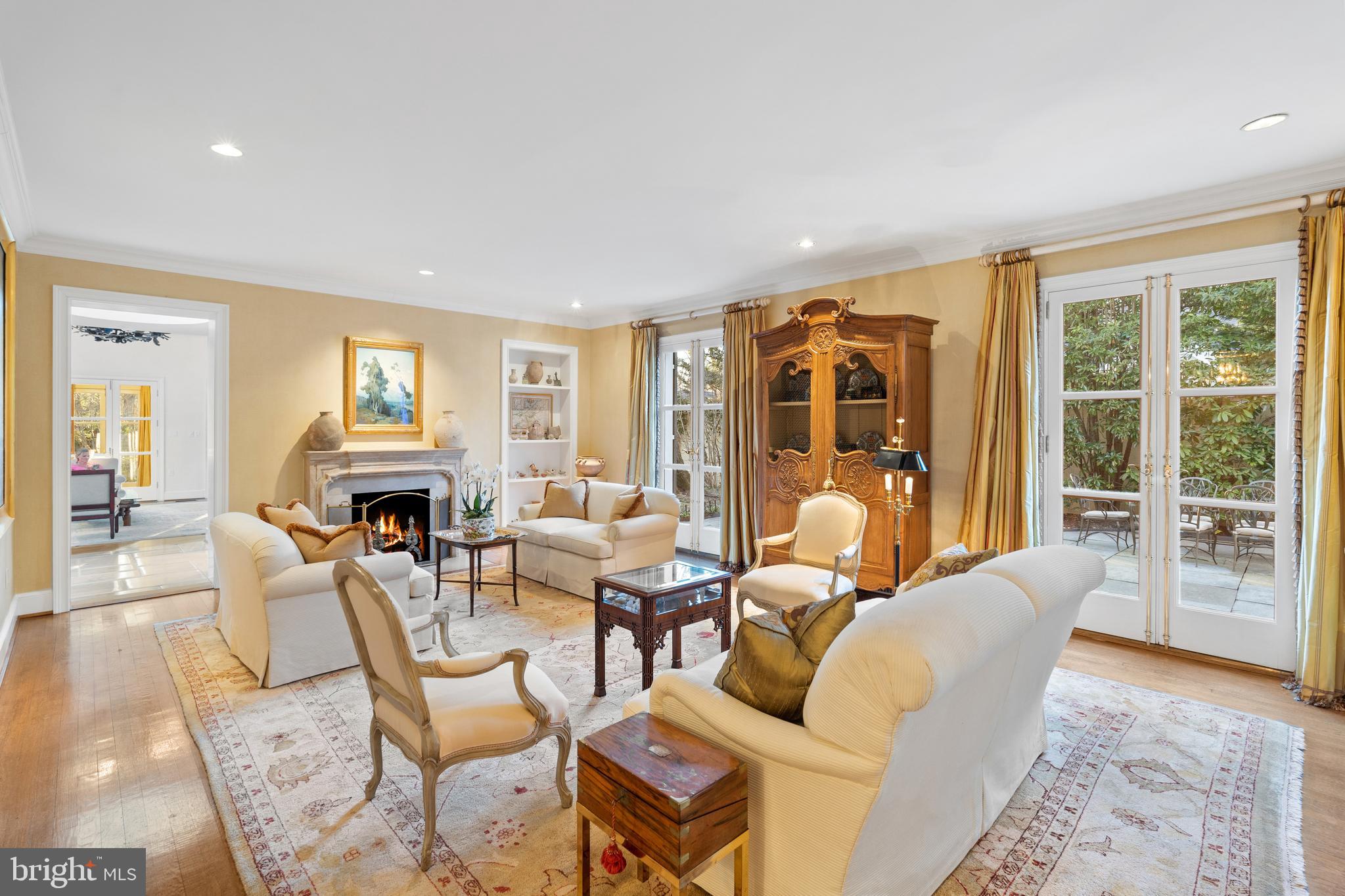 SPRING VALLEY - Residential