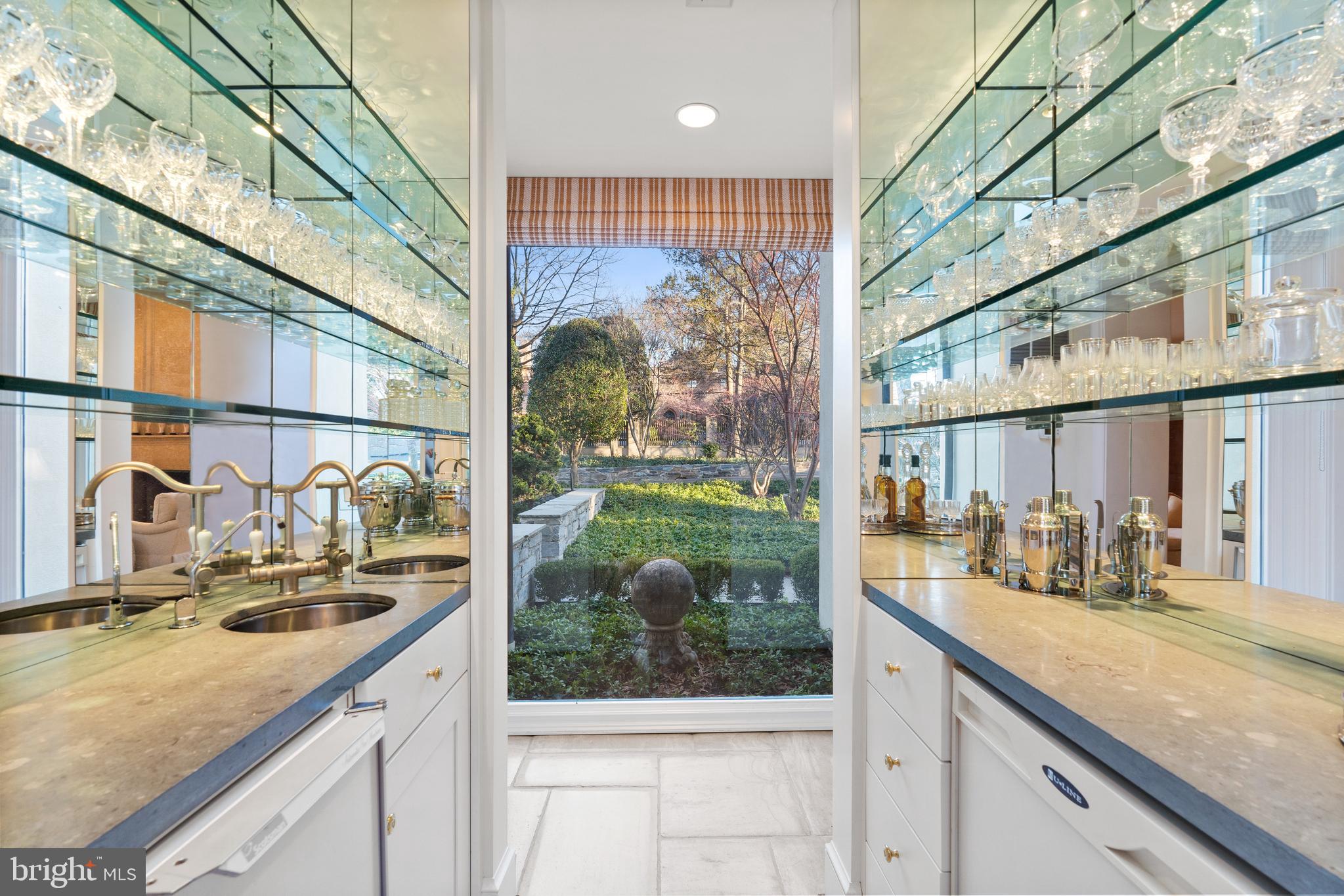 SPRING VALLEY - Residential