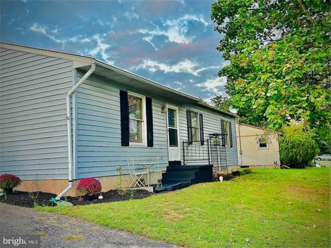 1595 OAK LANE DOVER PA 17315