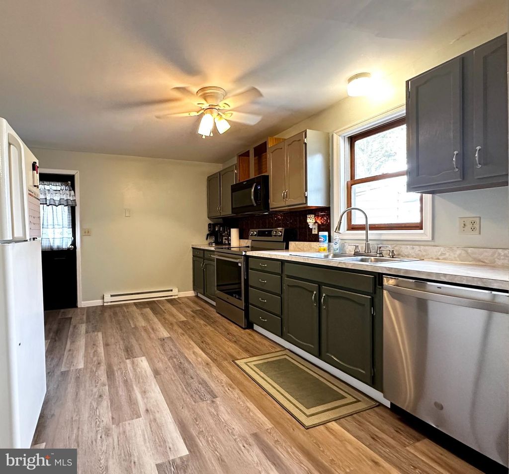 Photo of 1595 Oak Lane, DOVER, PA 17315 (MLS # PAYK2091684)