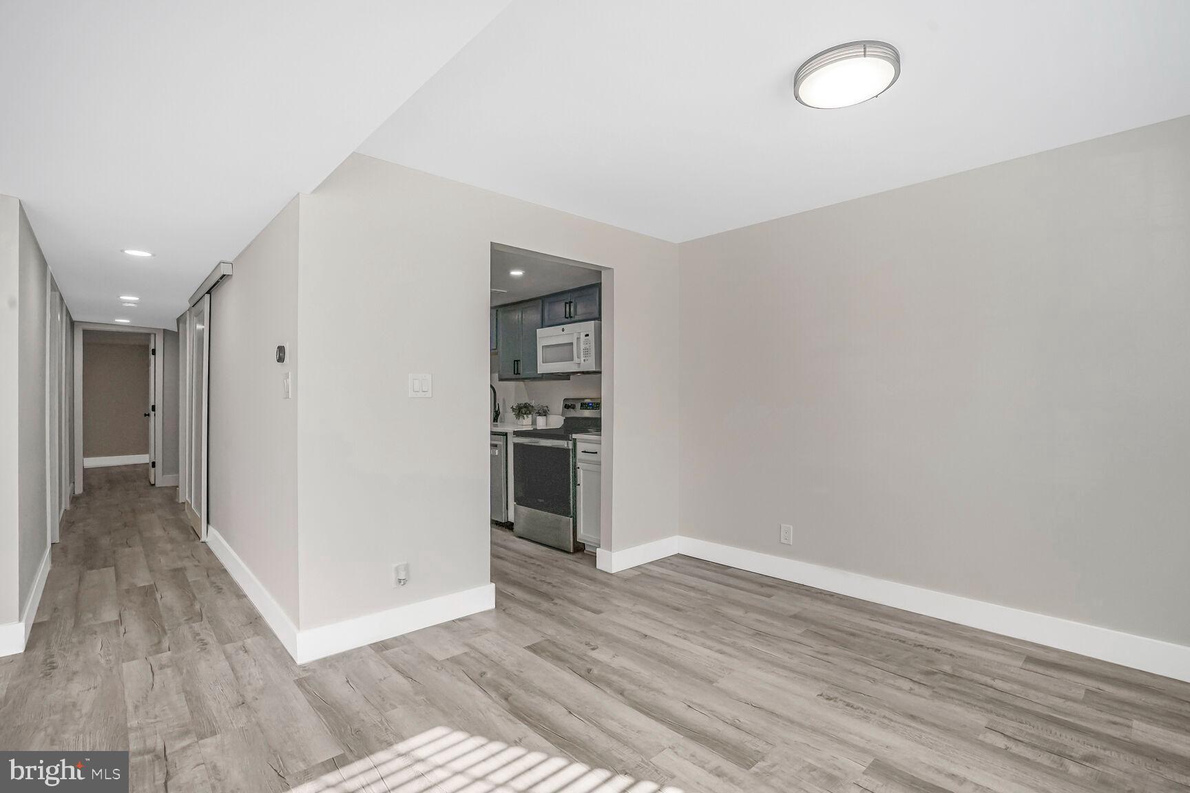 STAFFORD MEADOWS - Residential