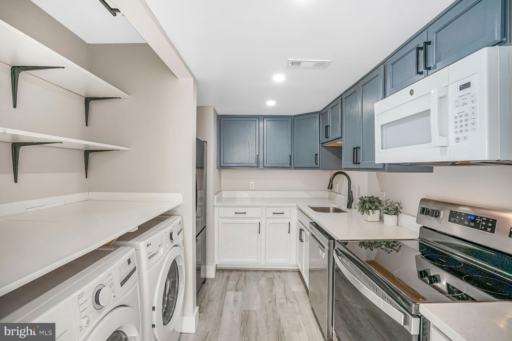 STAFFORD MEADOWS - Residential