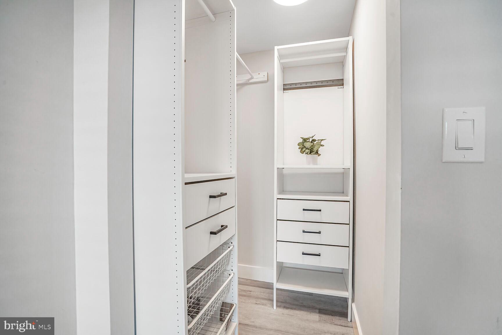 STAFFORD MEADOWS - Residential