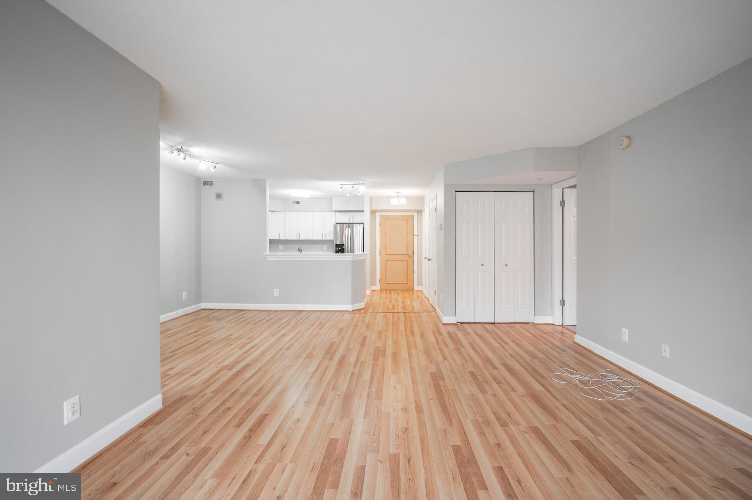 MADISON PARK CONDOMINIUMS - Residential