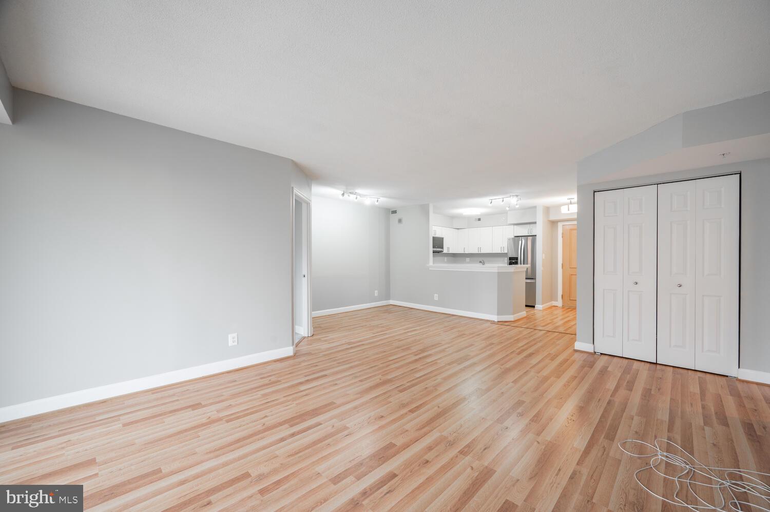 MADISON PARK CONDOMINIUMS - Residential