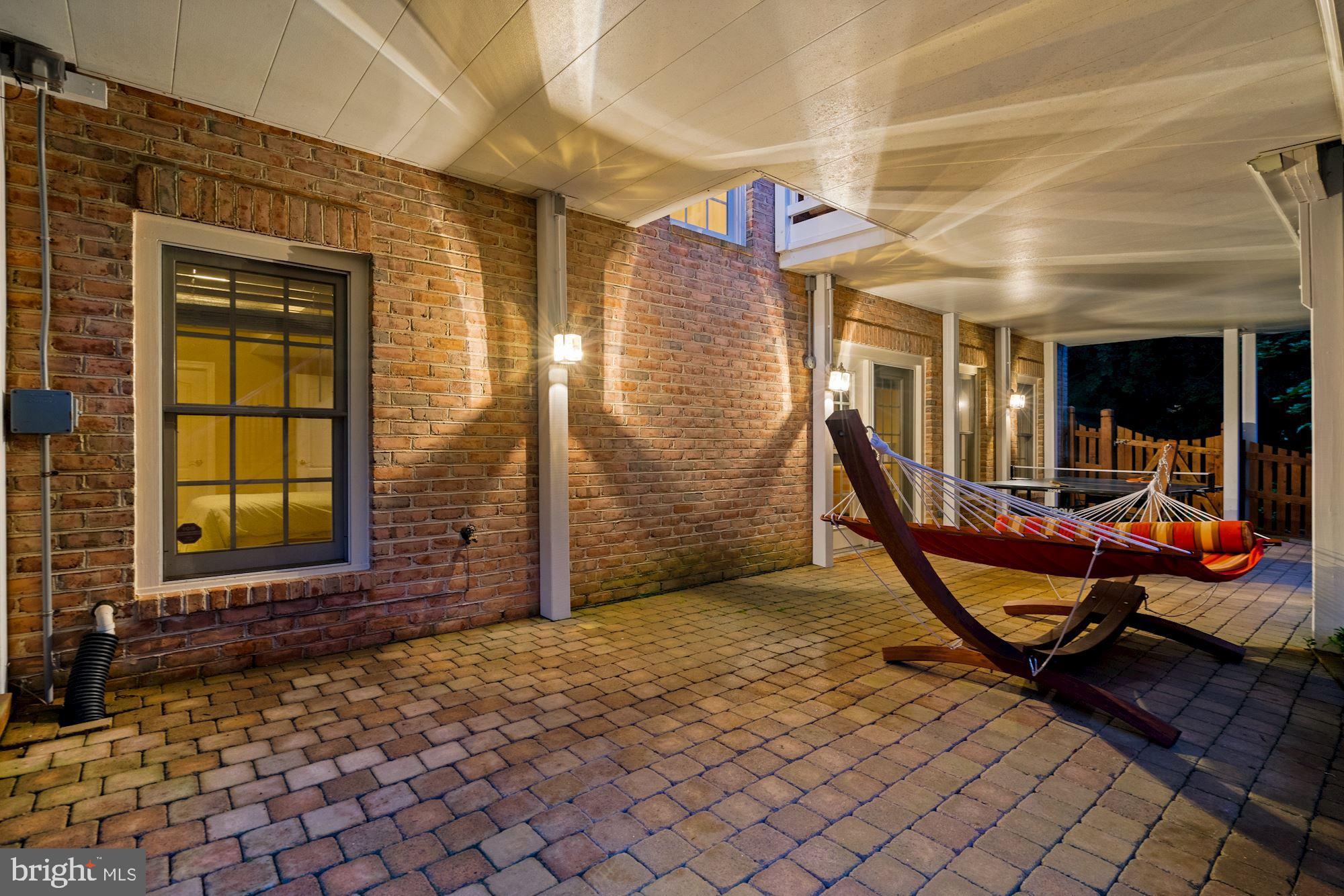 MCLEAN FALLS AT CHINQUAP - Residential