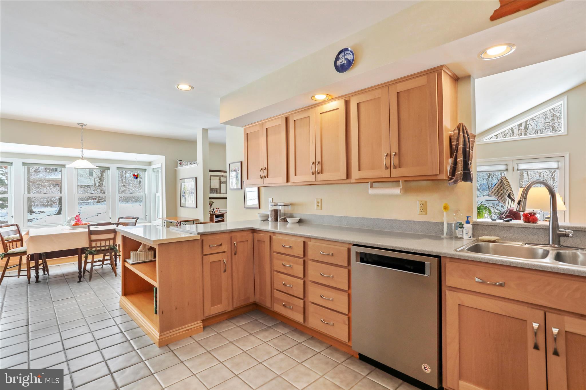 ROXBURY HILLS - Residential