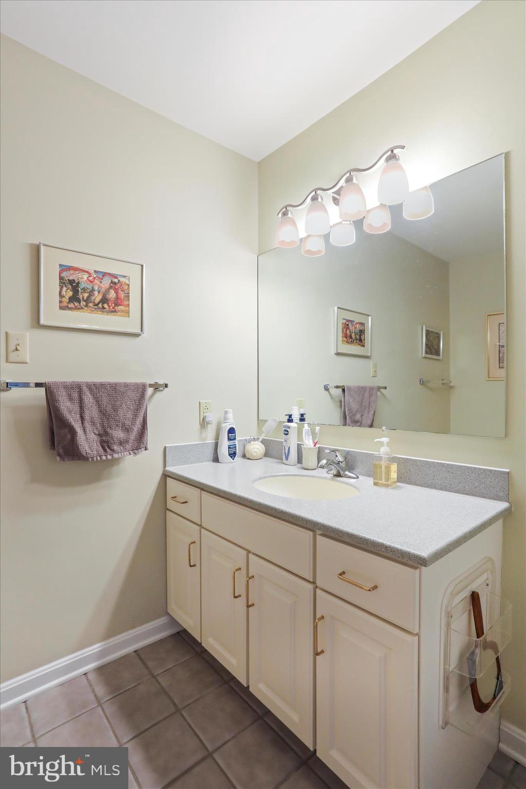 ROXBURY HILLS - Residential