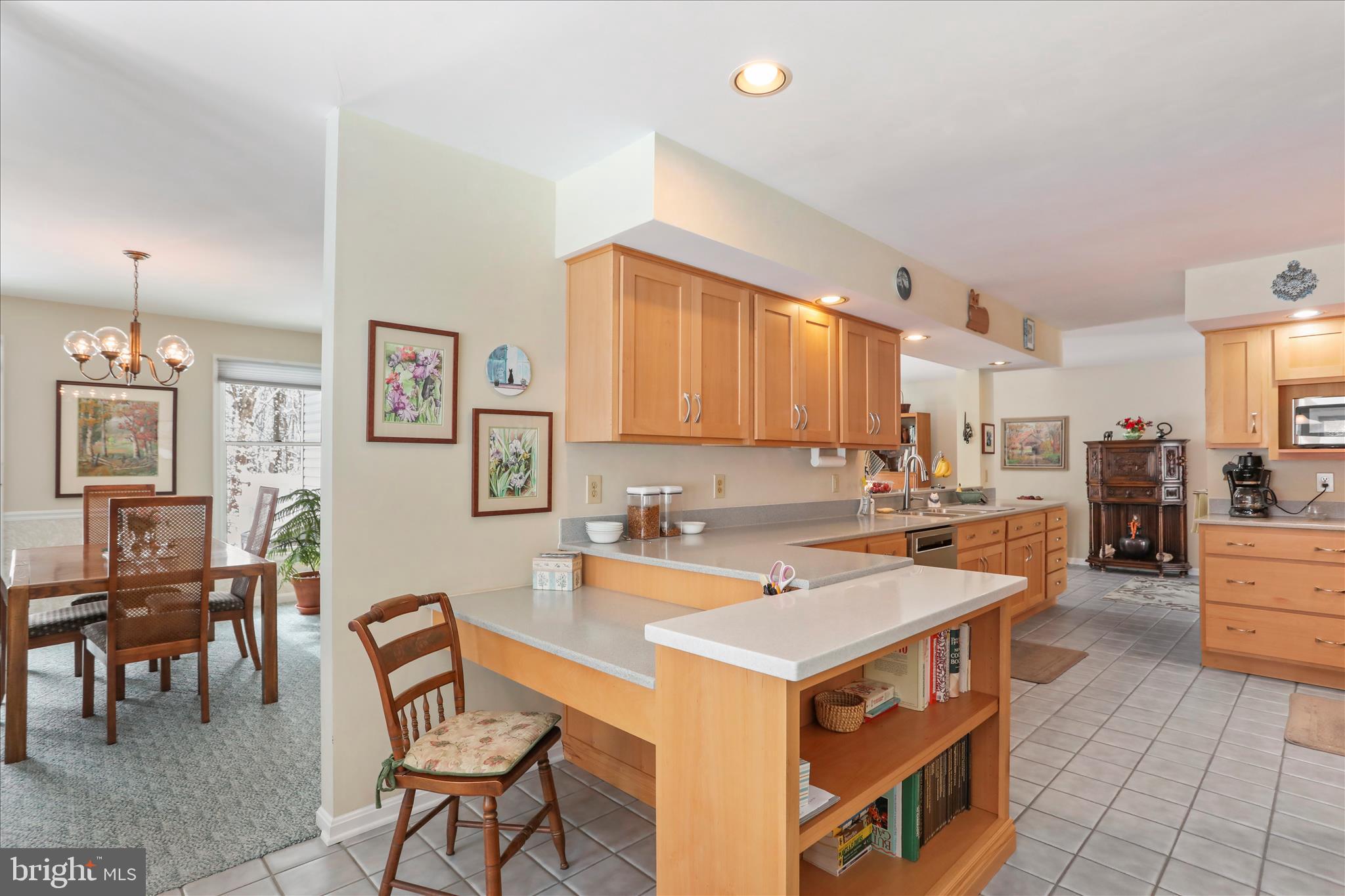 ROXBURY HILLS - Residential