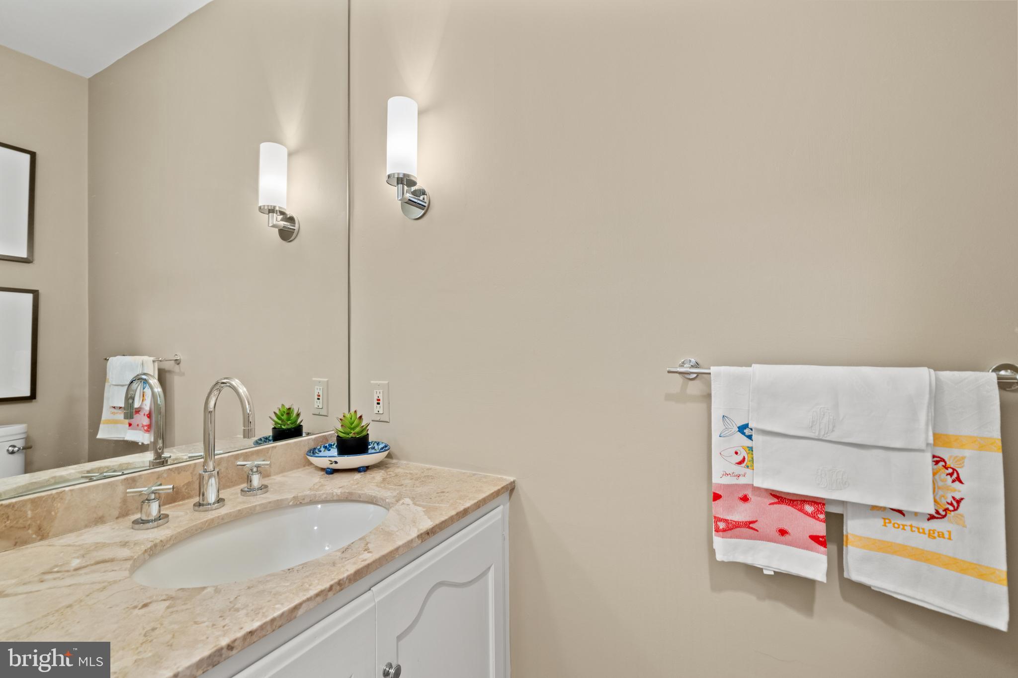 KENWOOD - Residential