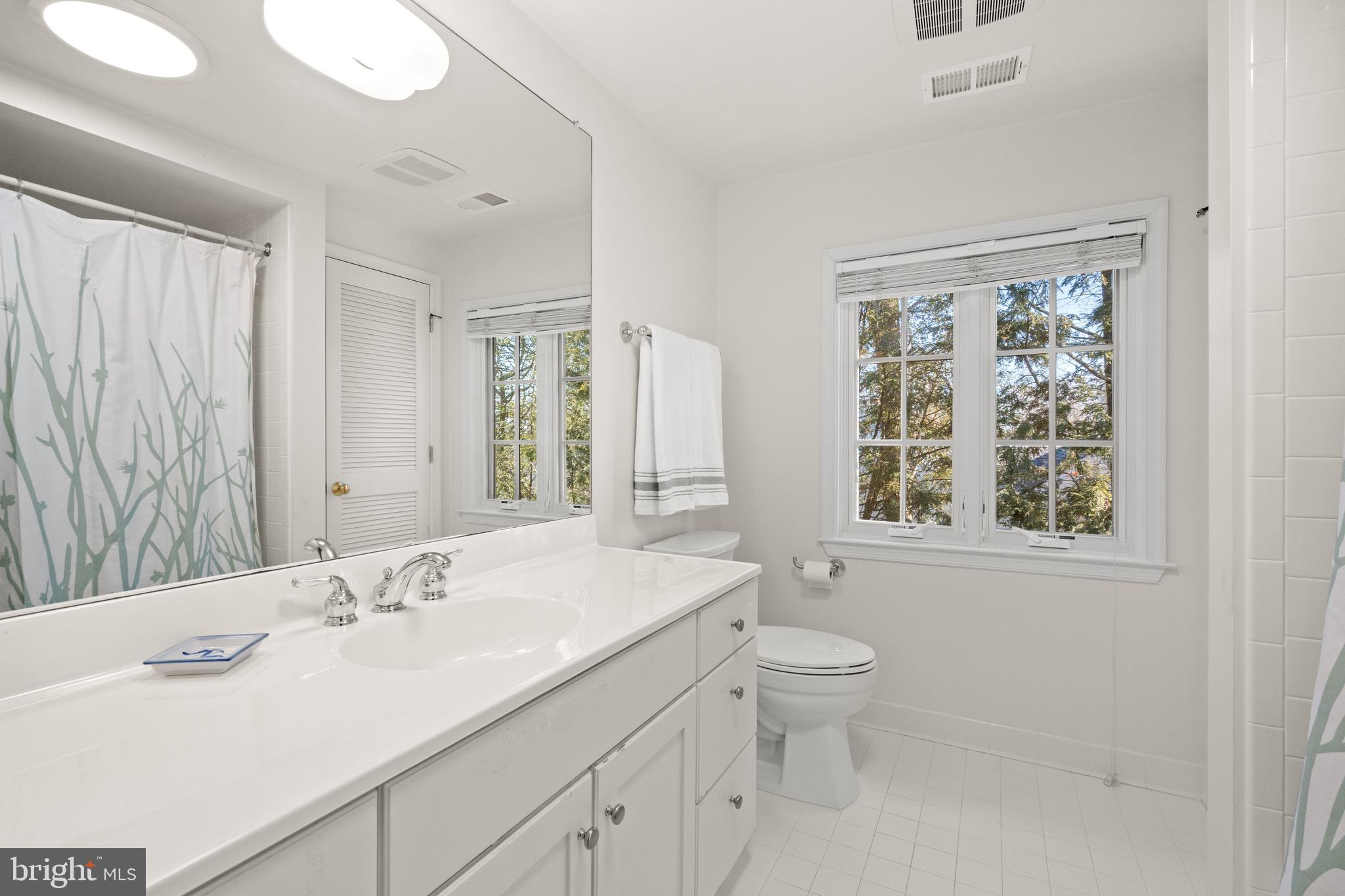 KENWOOD - Residential