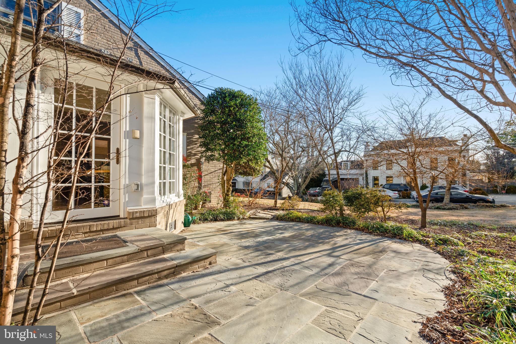 KENWOOD - Residential