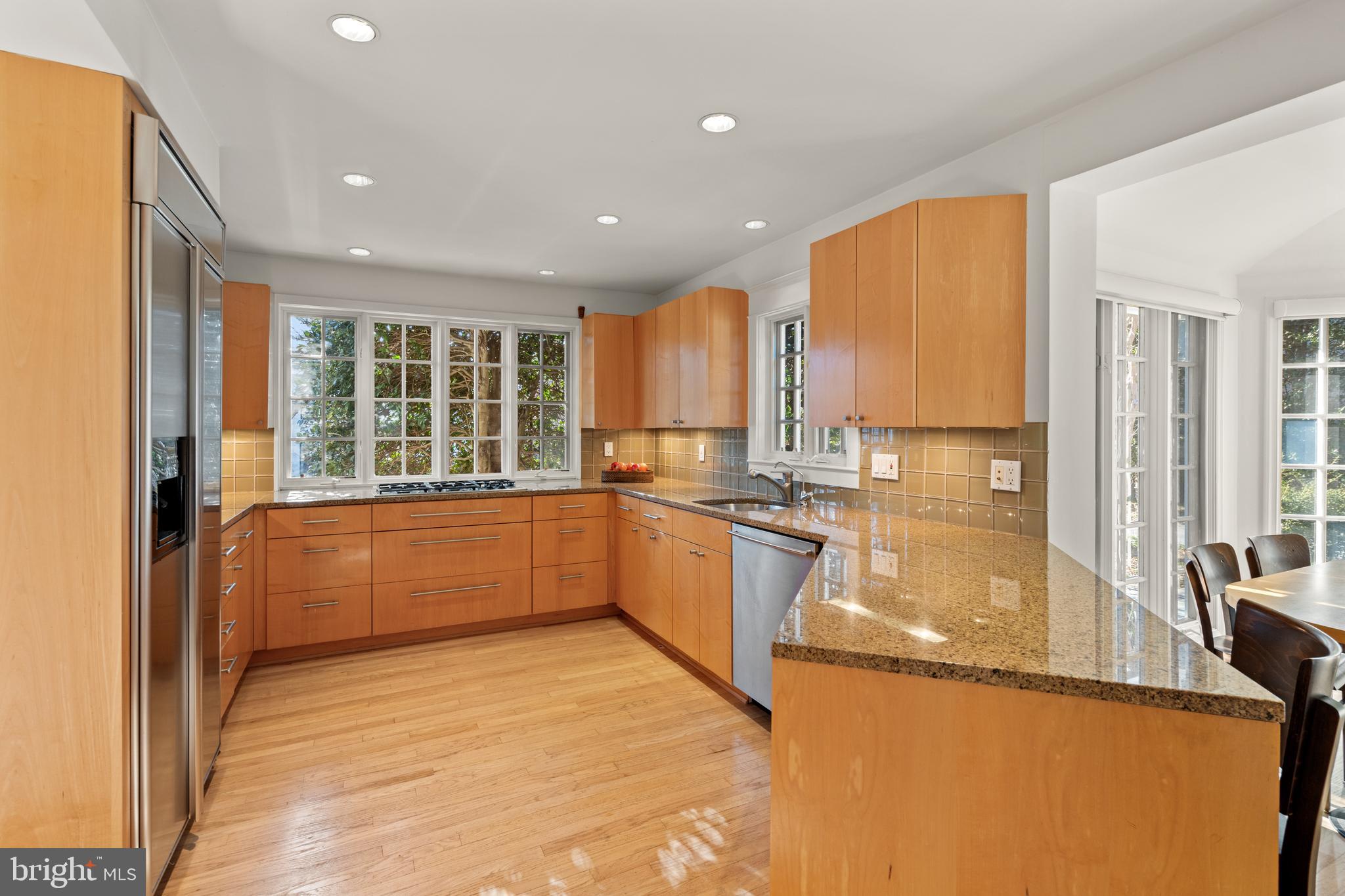 KENWOOD - Residential