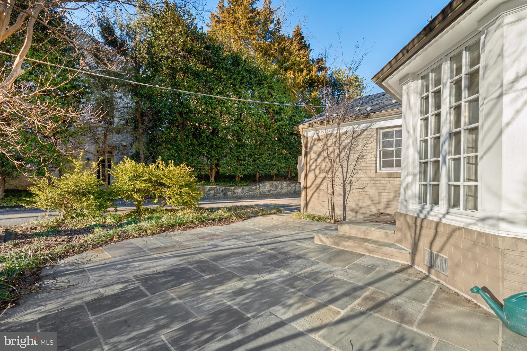 KENWOOD - Residential