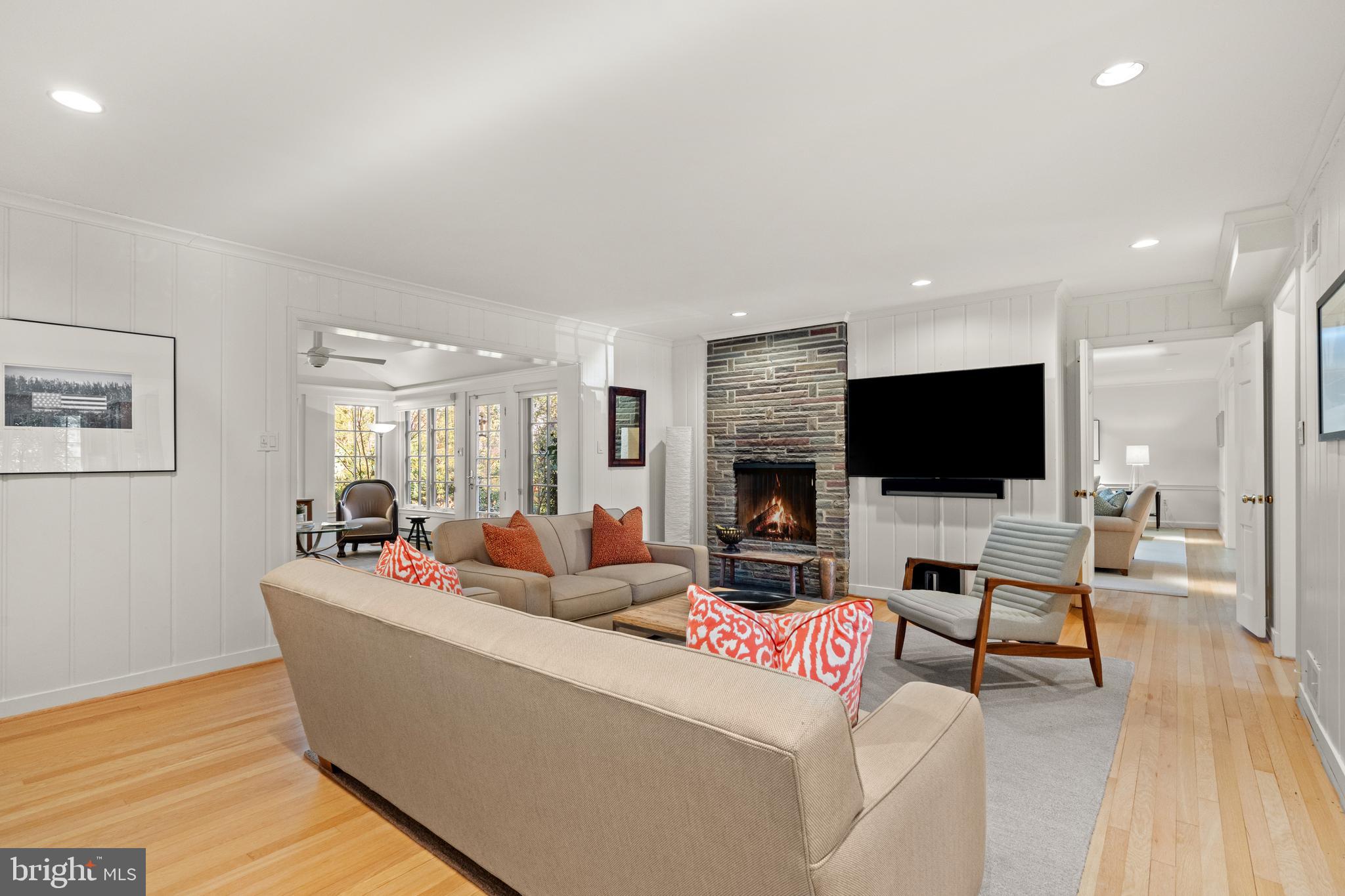 KENWOOD - Residential