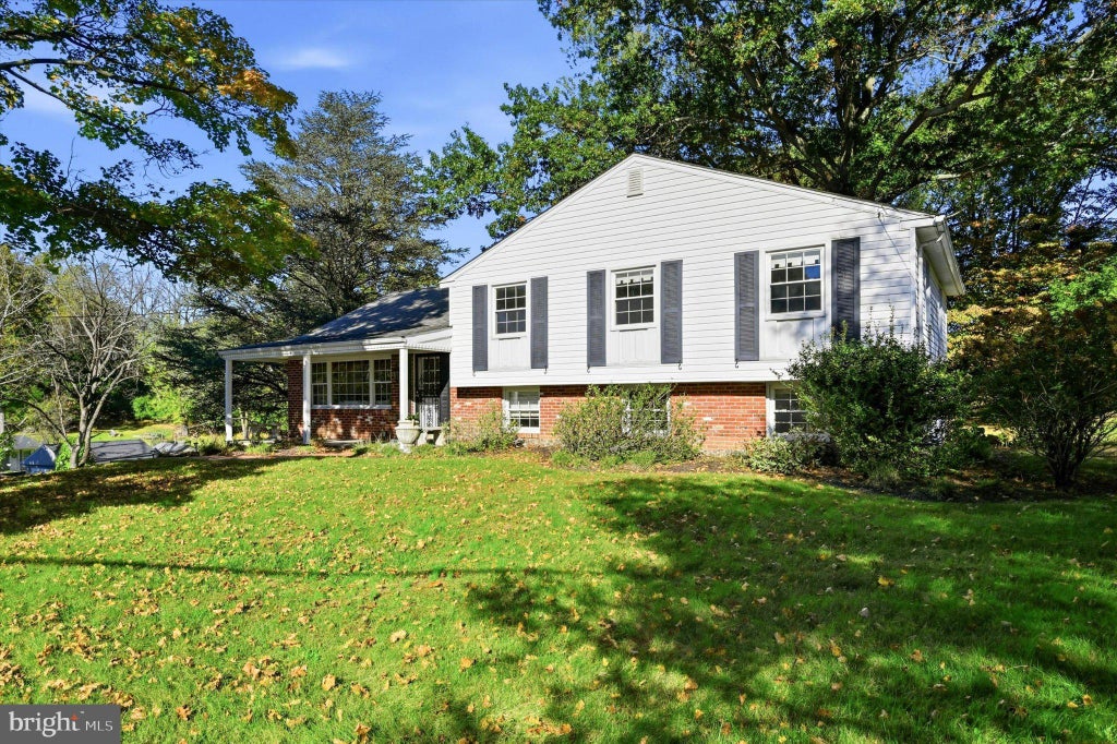 Photo of 423 Leslie Lane, WEST CHESTER, PA 19382 (MLS # PACT2138682)