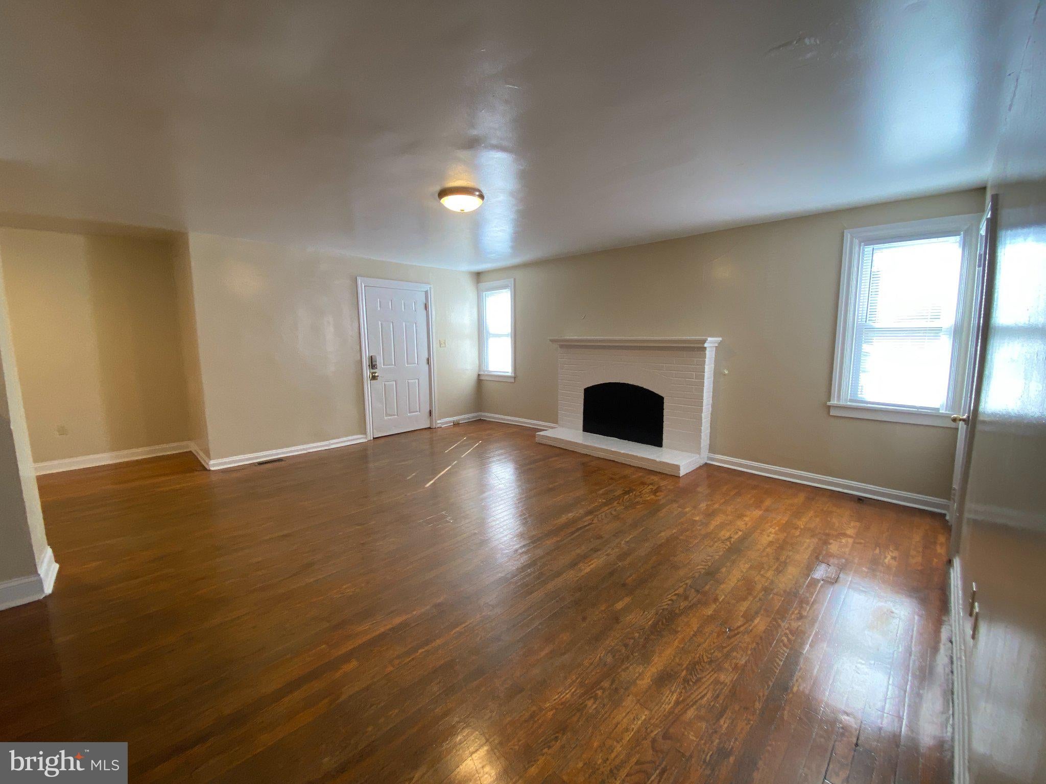 124 W CHURCH AVENUE