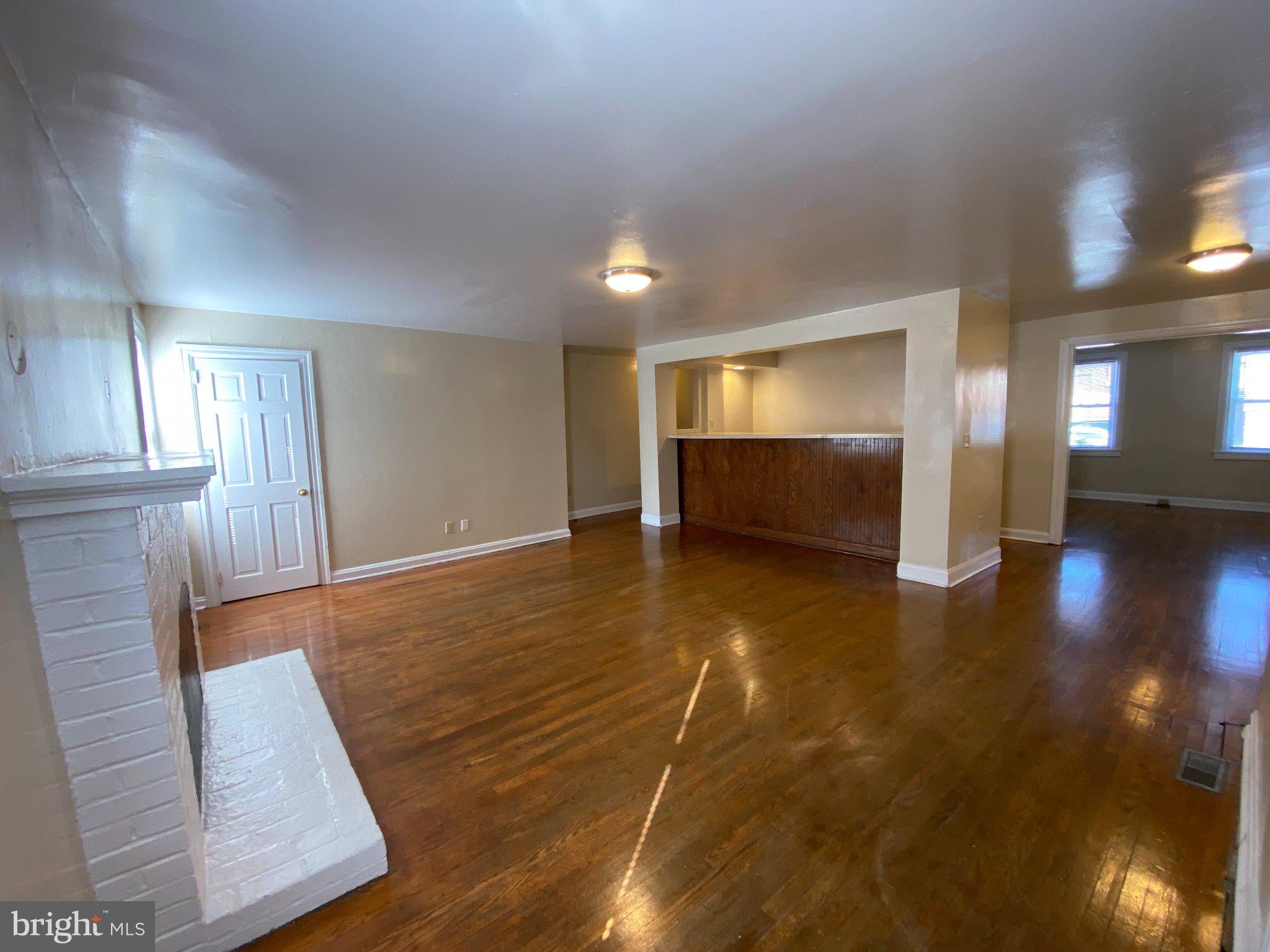 124 W CHURCH AVENUE