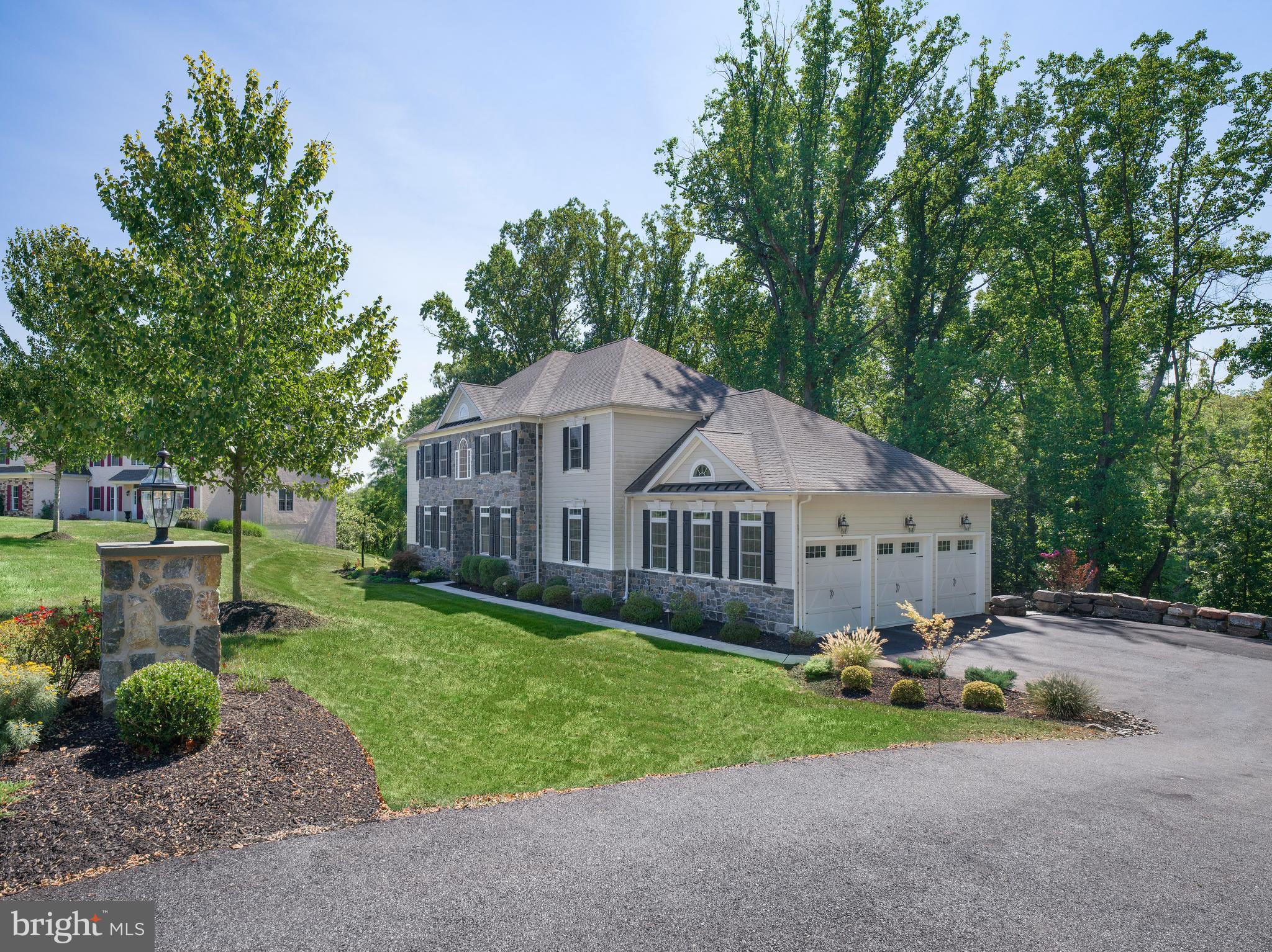 DARLINGTON POINTE - Residential