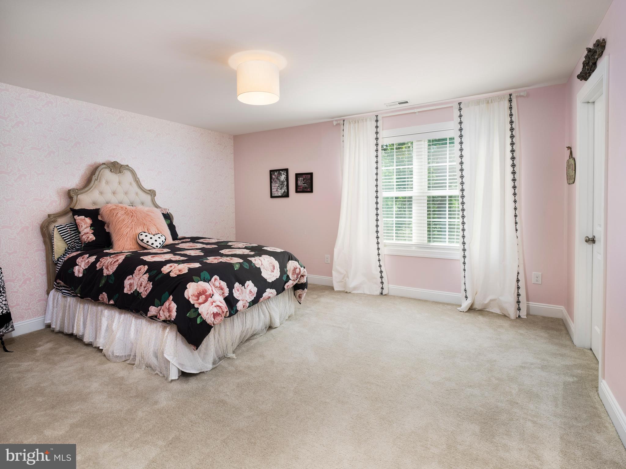 DARLINGTON POINTE - Residential