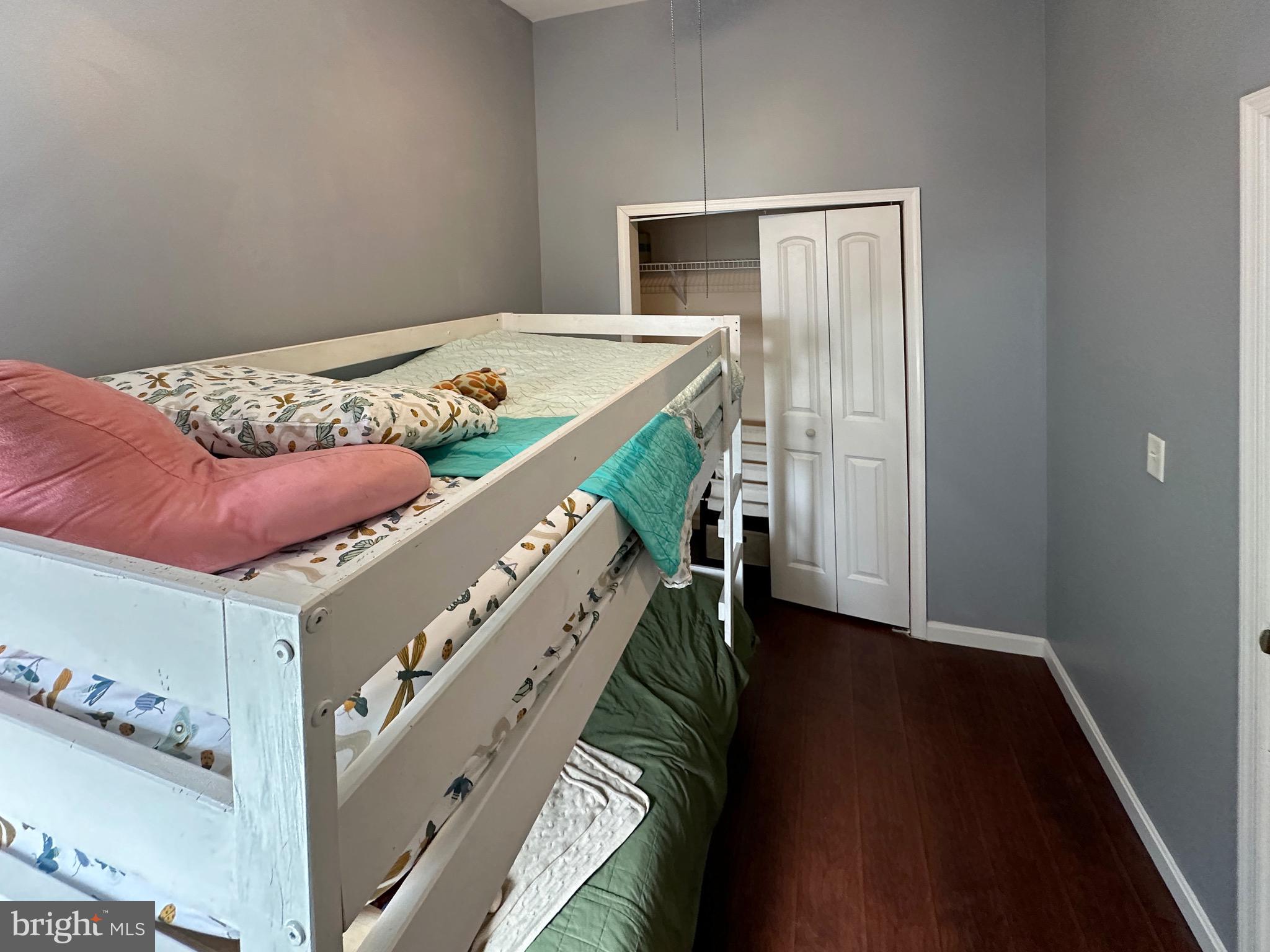 CHARLES VILLAGE - Residential