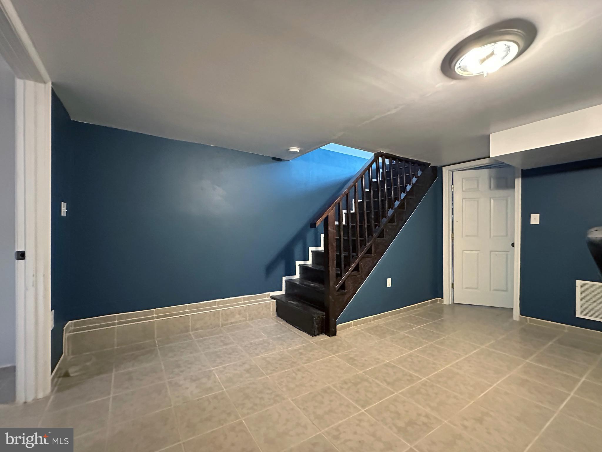 CHARLES VILLAGE - Residential