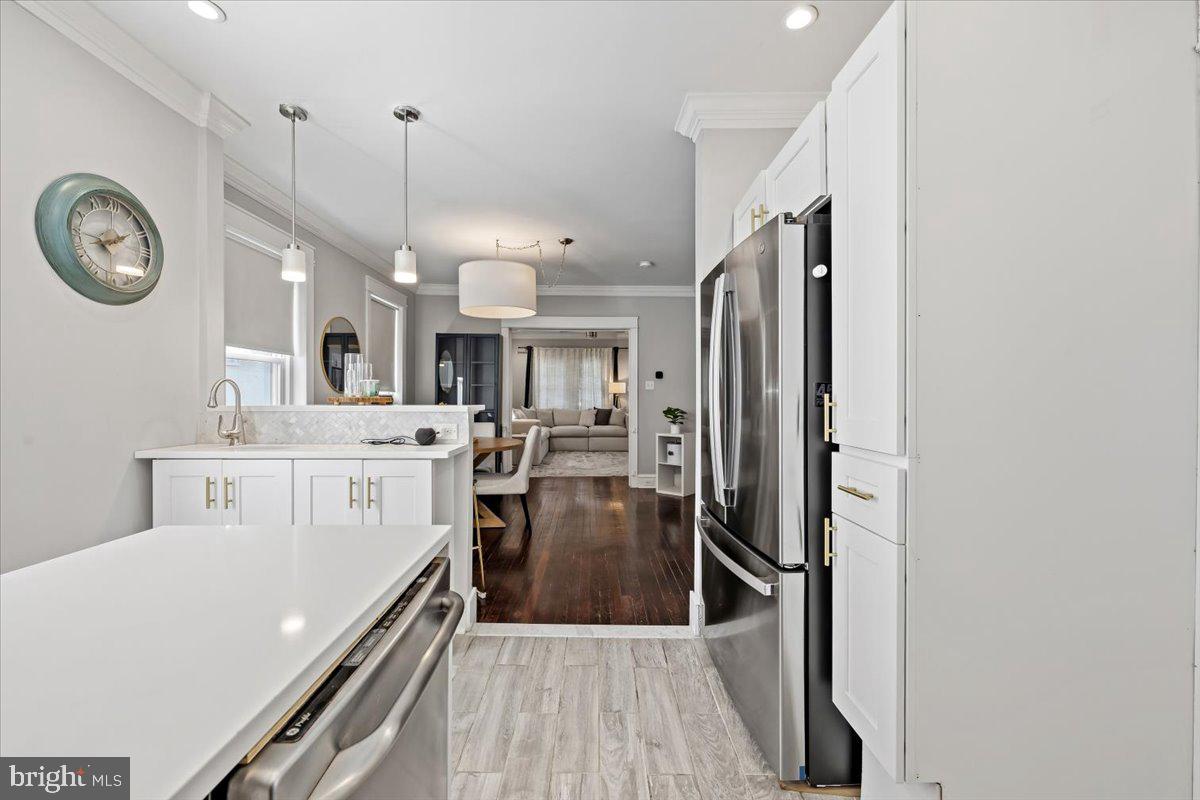 ROXBOROUGH - Residential