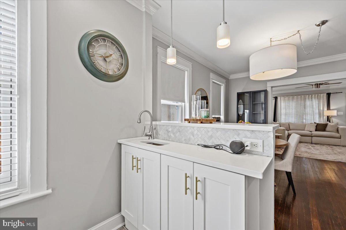 ROXBOROUGH - Residential