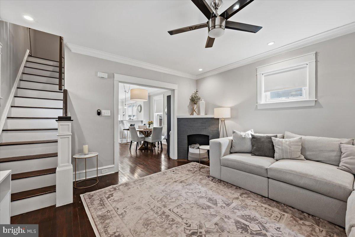 ROXBOROUGH - Residential