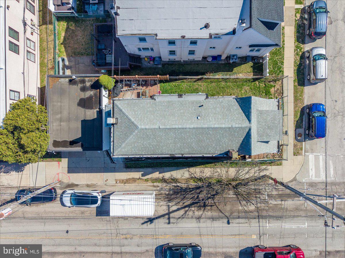 ROXBOROUGH - Residential