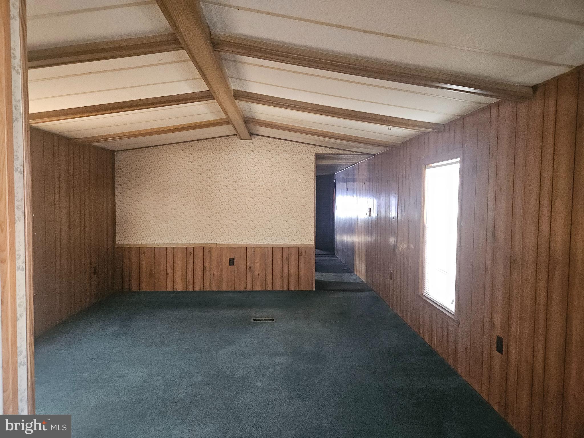 ROLLING HILLS ESTATES - Residential