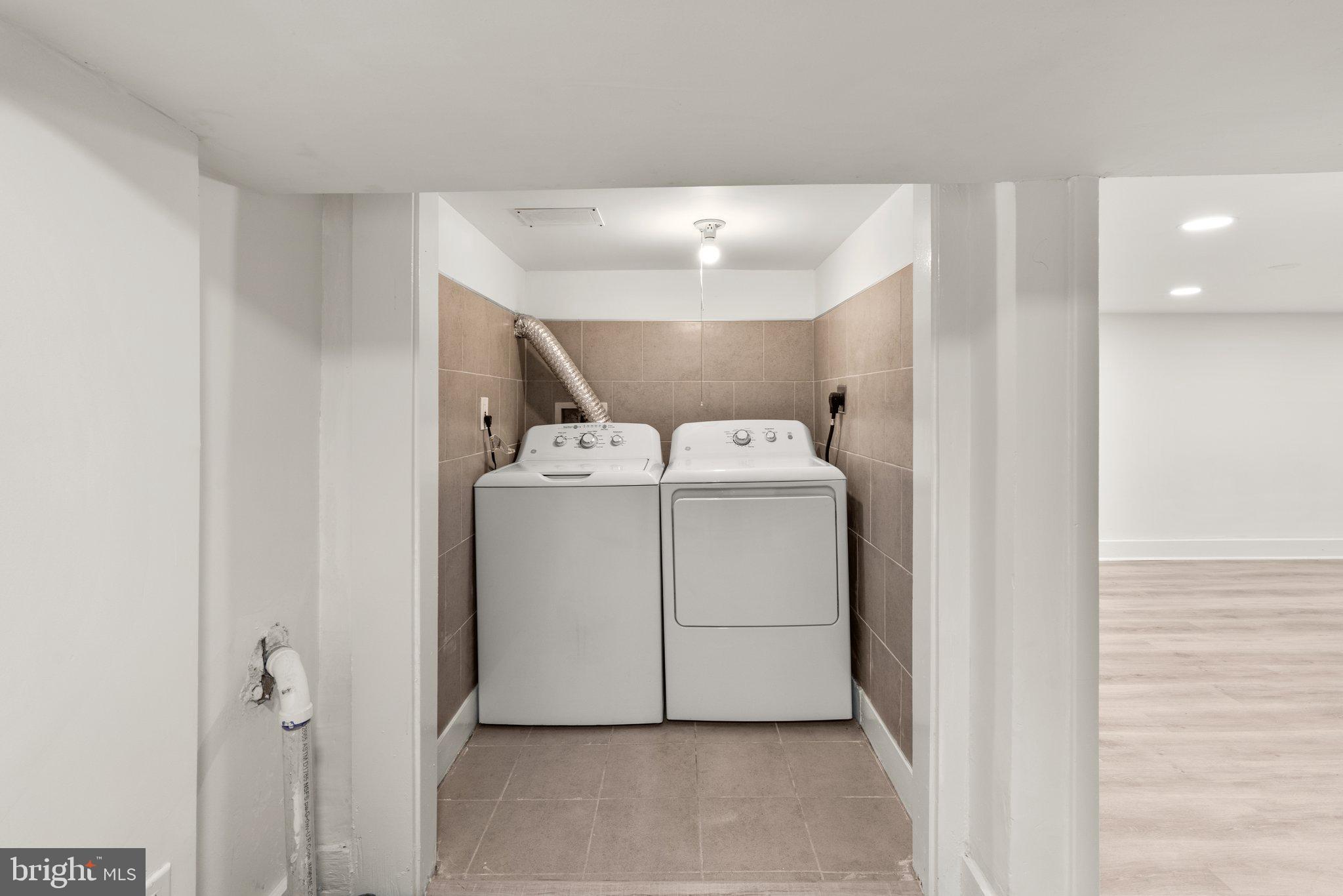 COLD SPRING NEWTOWN - Residential