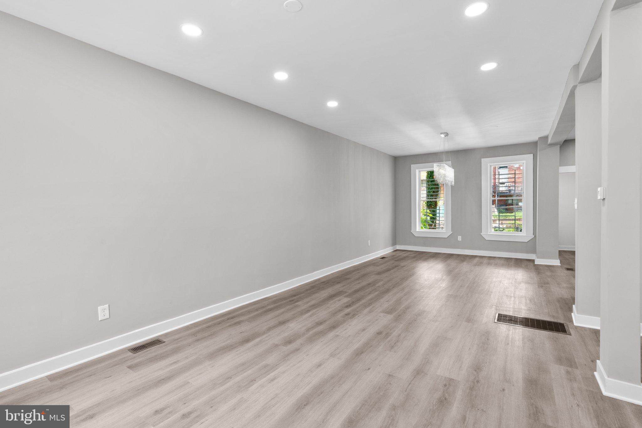 COLD SPRING NEWTOWN - Residential