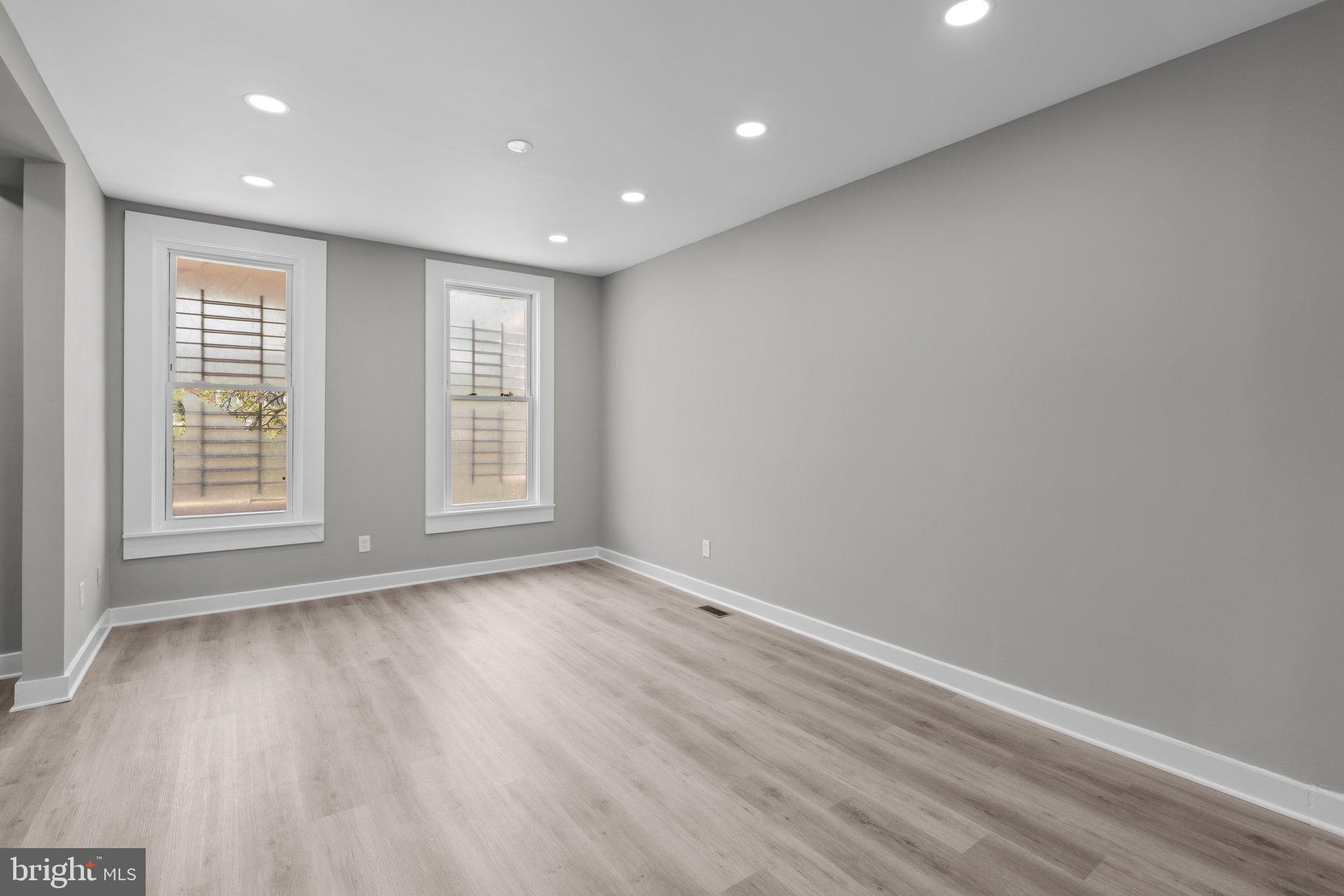 COLD SPRING NEWTOWN - Residential