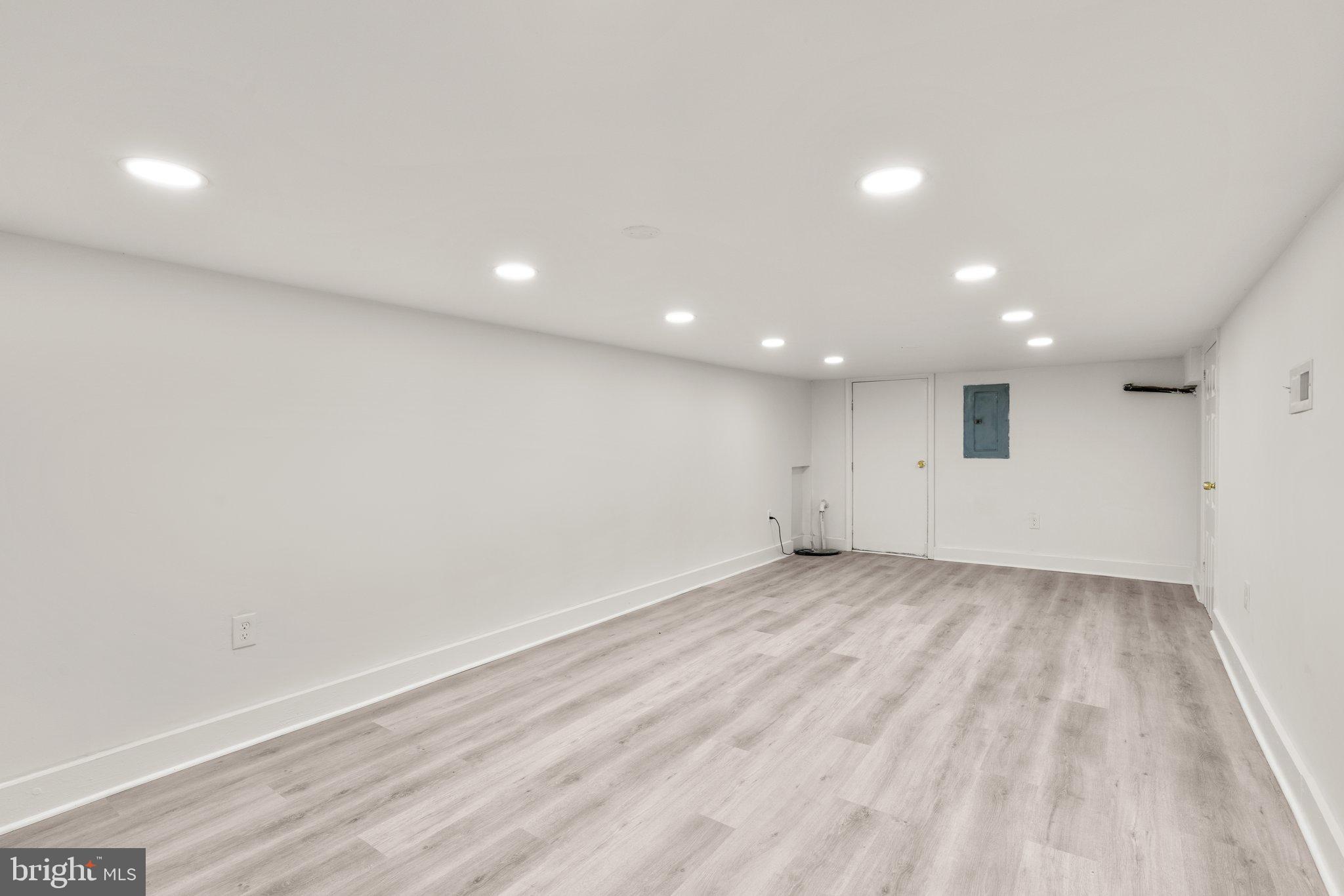 COLD SPRING NEWTOWN - Residential