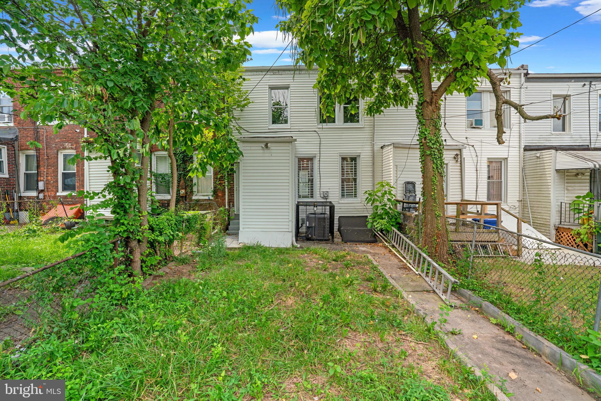 COLD SPRING NEWTOWN - Residential