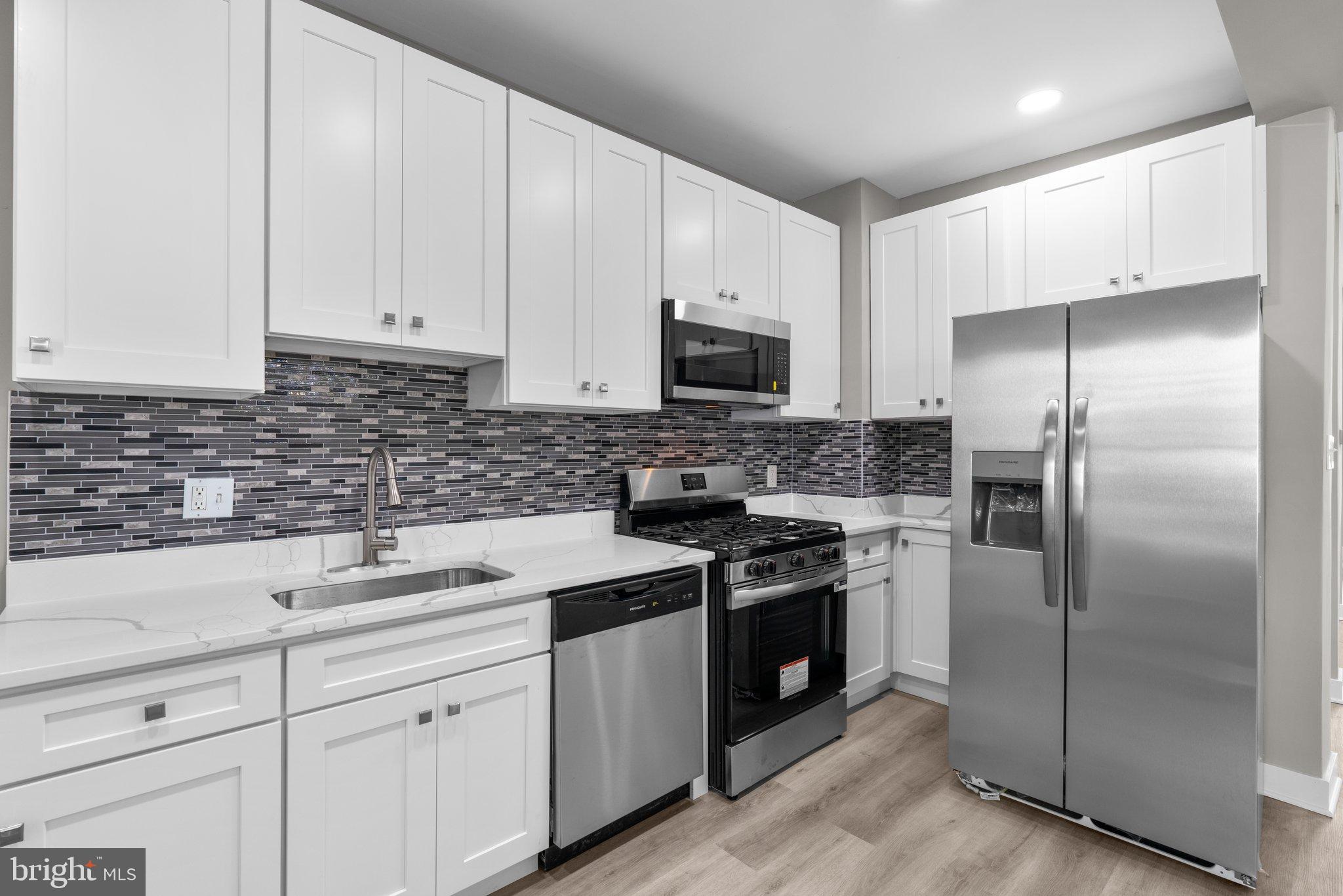 COLD SPRING NEWTOWN - Residential