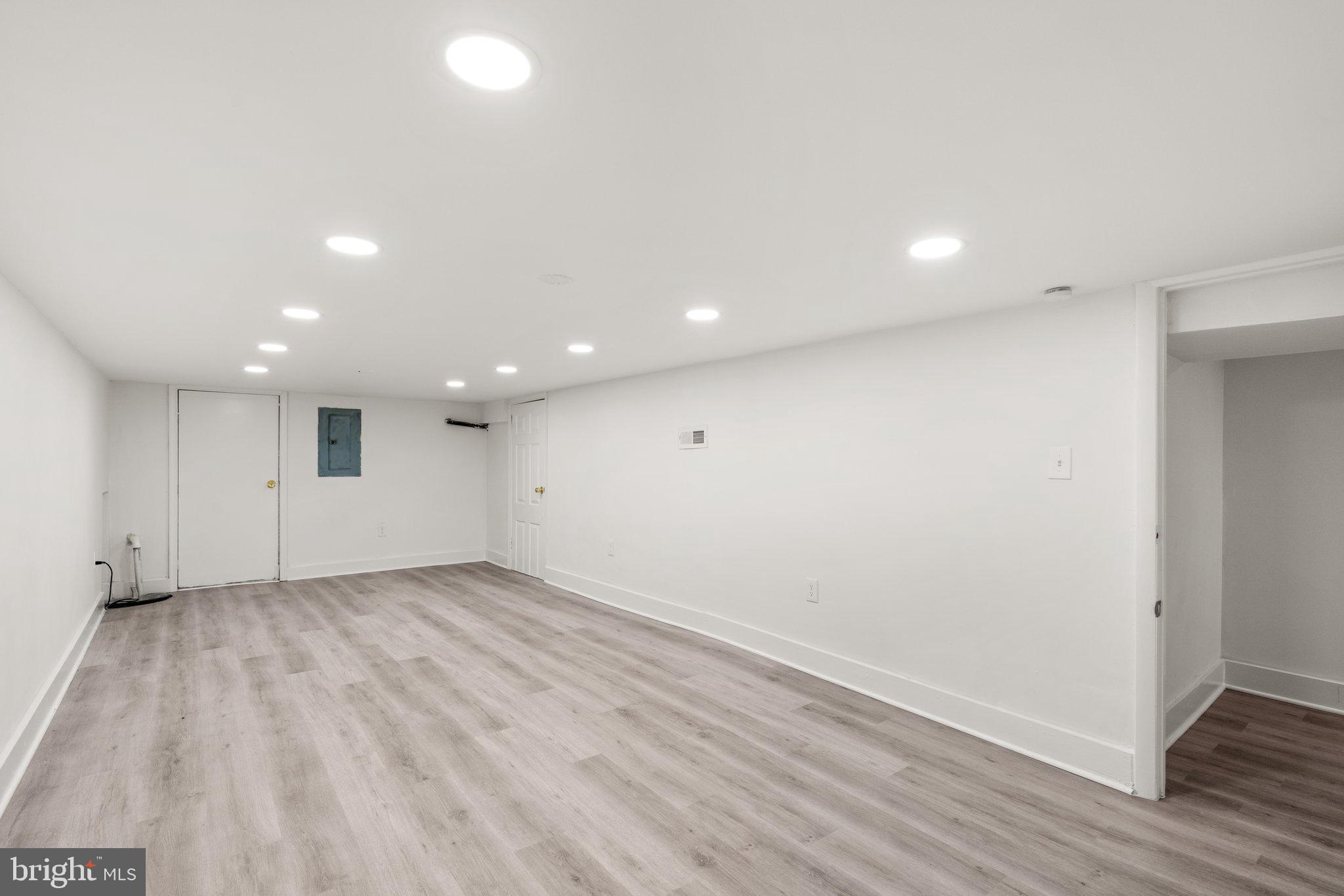 COLD SPRING NEWTOWN - Residential